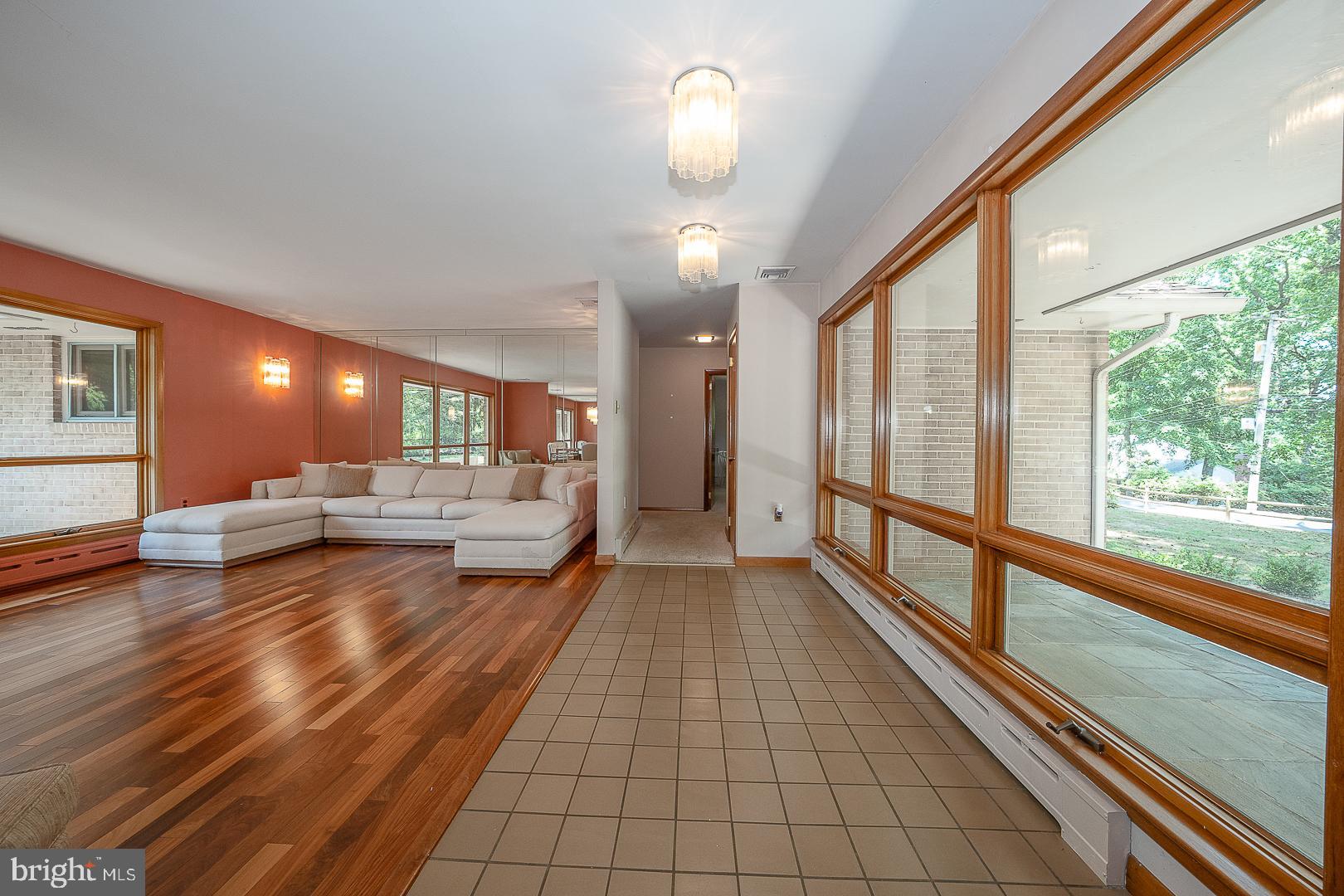 BOB WHITE FARMS - Residential