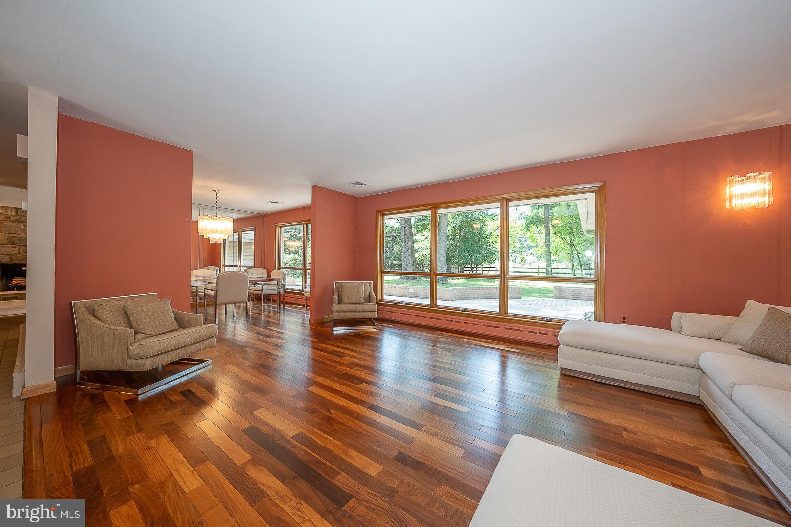 BOB WHITE FARMS - Residential