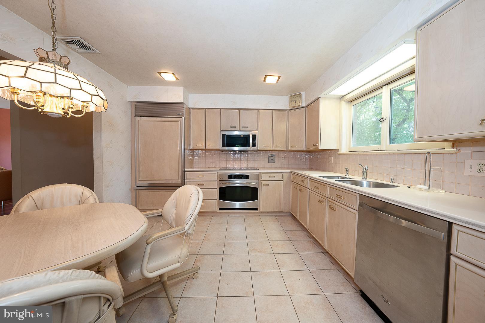 BOB WHITE FARMS - Residential