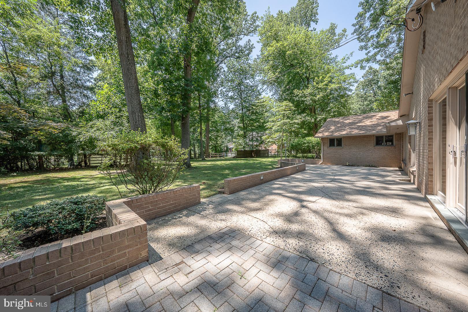 BOB WHITE FARMS - Residential