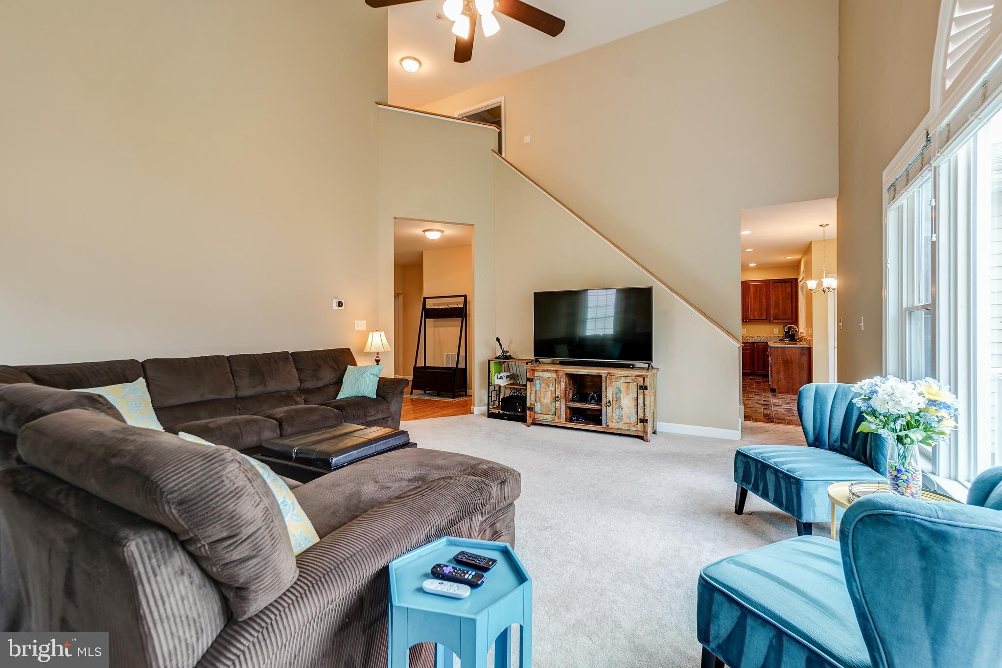 QUINCE ORCHARD KNOLLS - Residential
