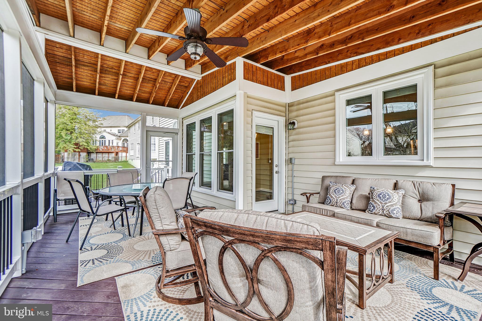 QUINCE ORCHARD KNOLLS - Residential
