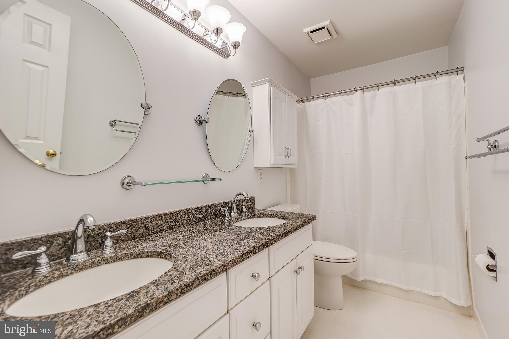 QUINCE ORCHARD KNOLLS - Residential