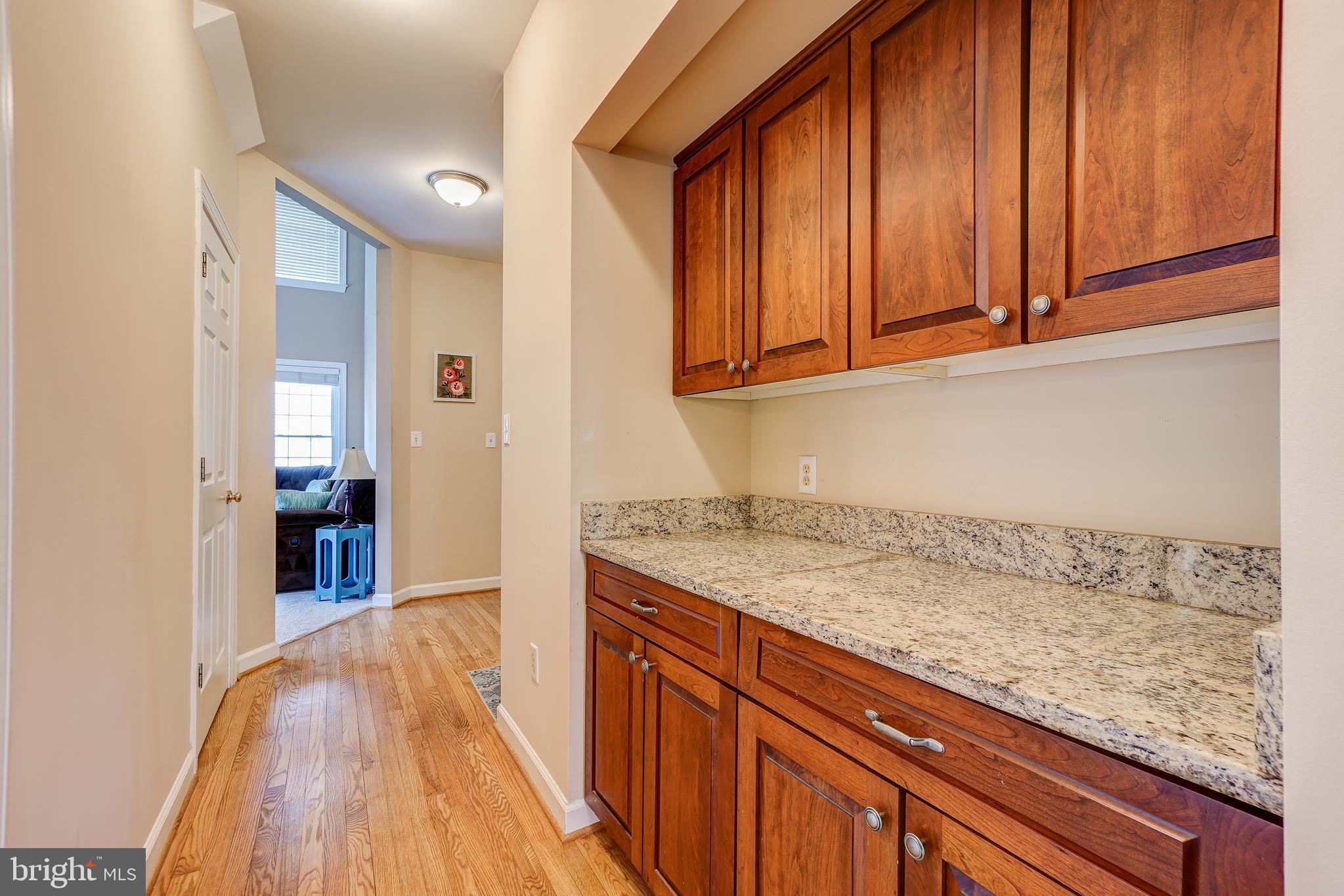 QUINCE ORCHARD KNOLLS - Residential