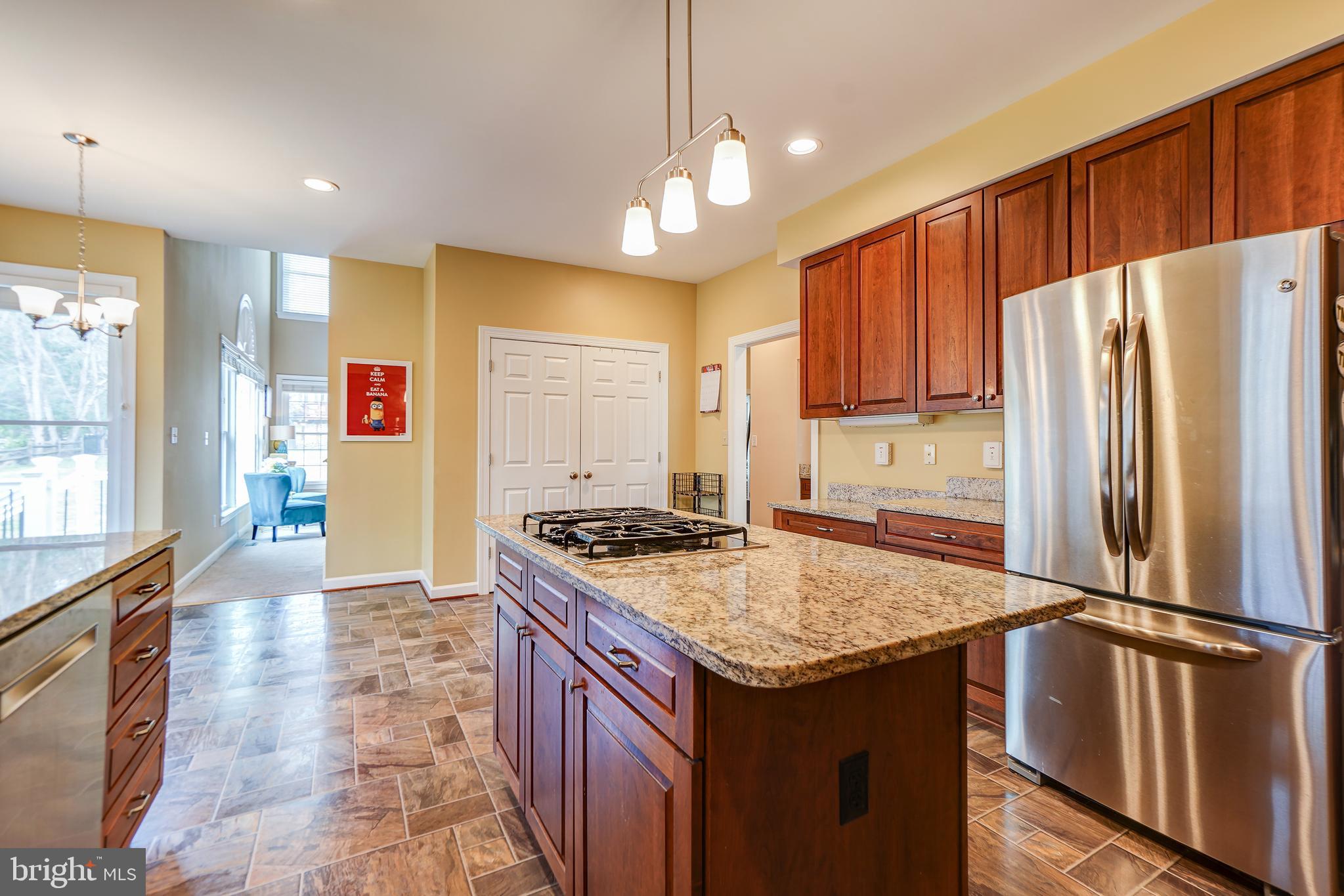 QUINCE ORCHARD KNOLLS - Residential