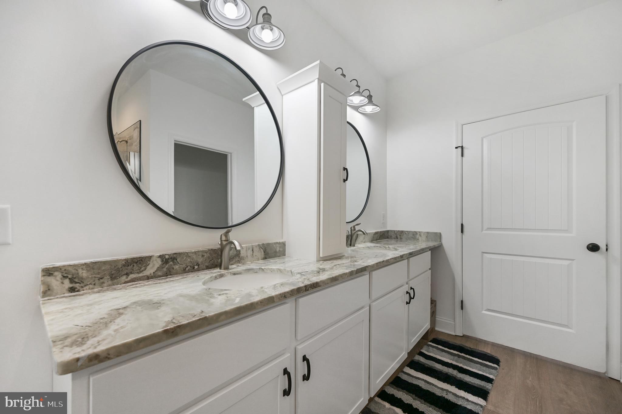 HOLIDAY HARBOR - Residential
