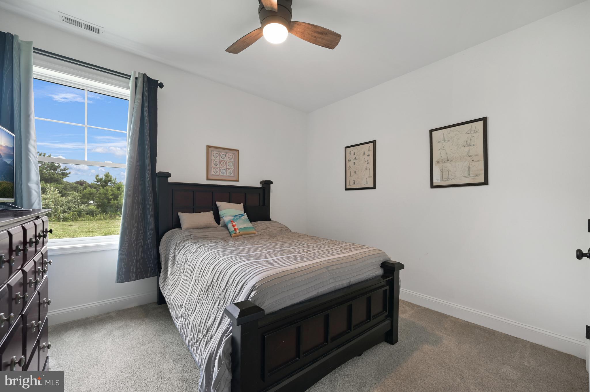 HOLIDAY HARBOR - Residential