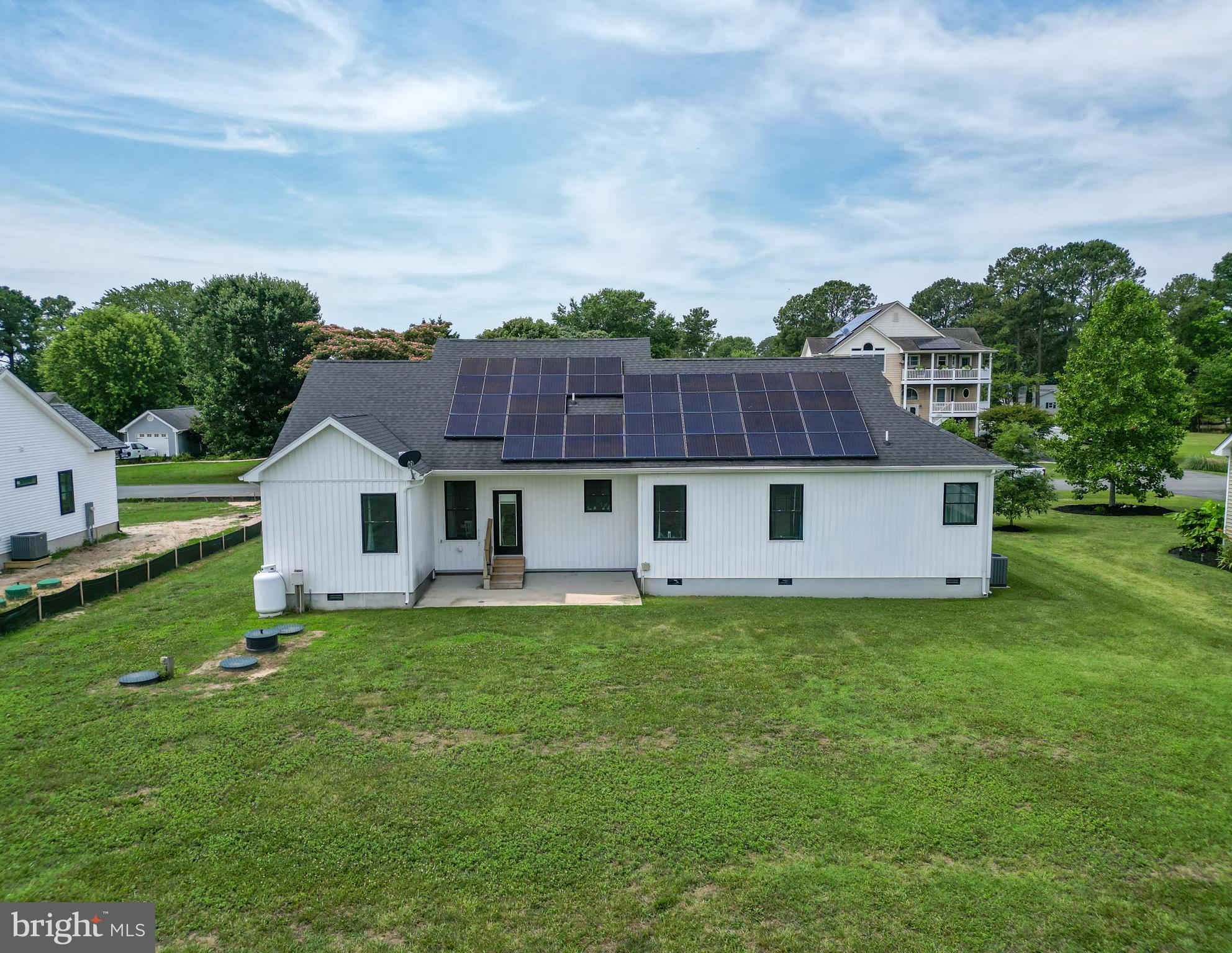 HOLIDAY HARBOR - Residential