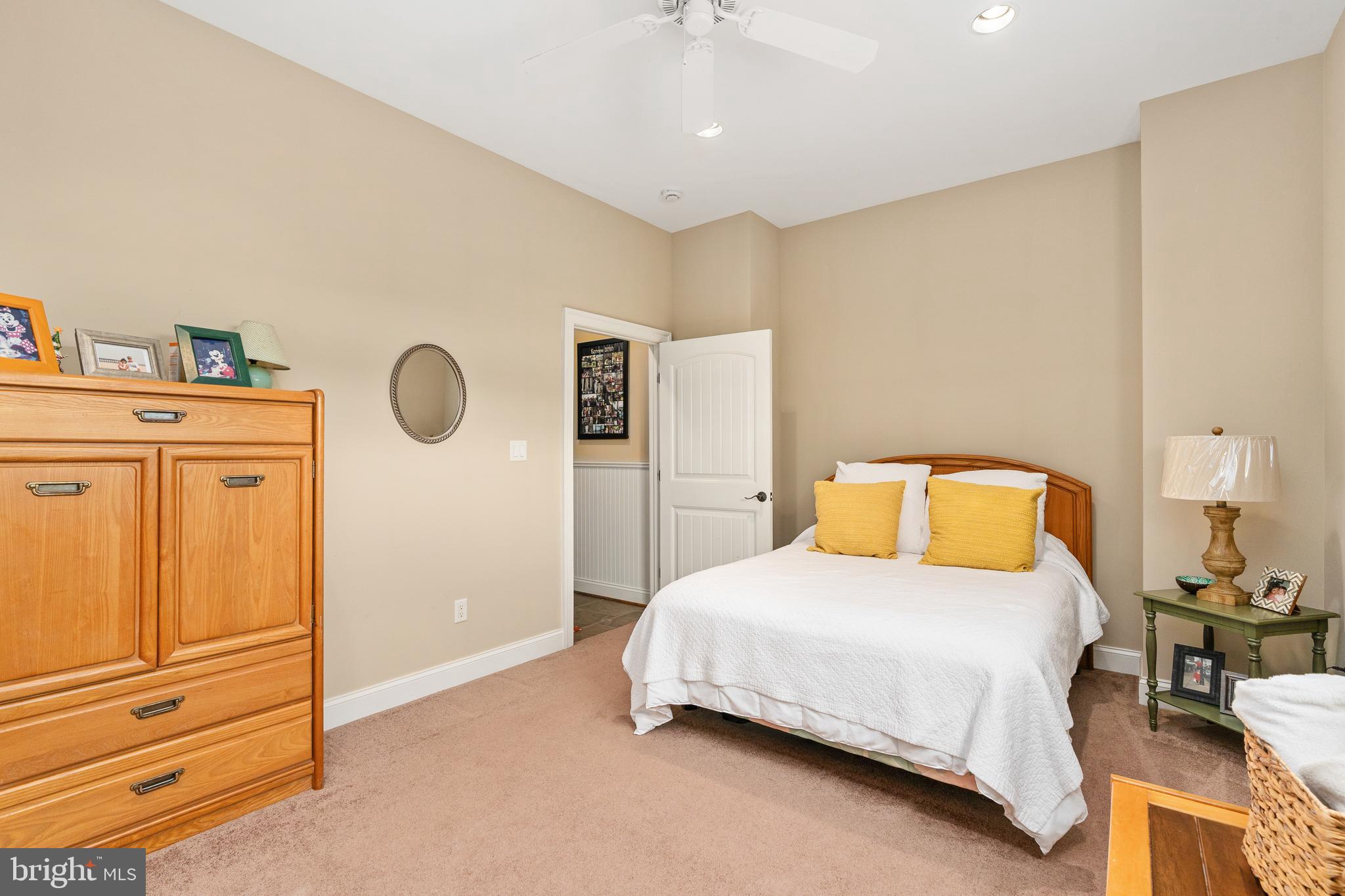 BLOOMSBURY FARM ESTATES - Residential