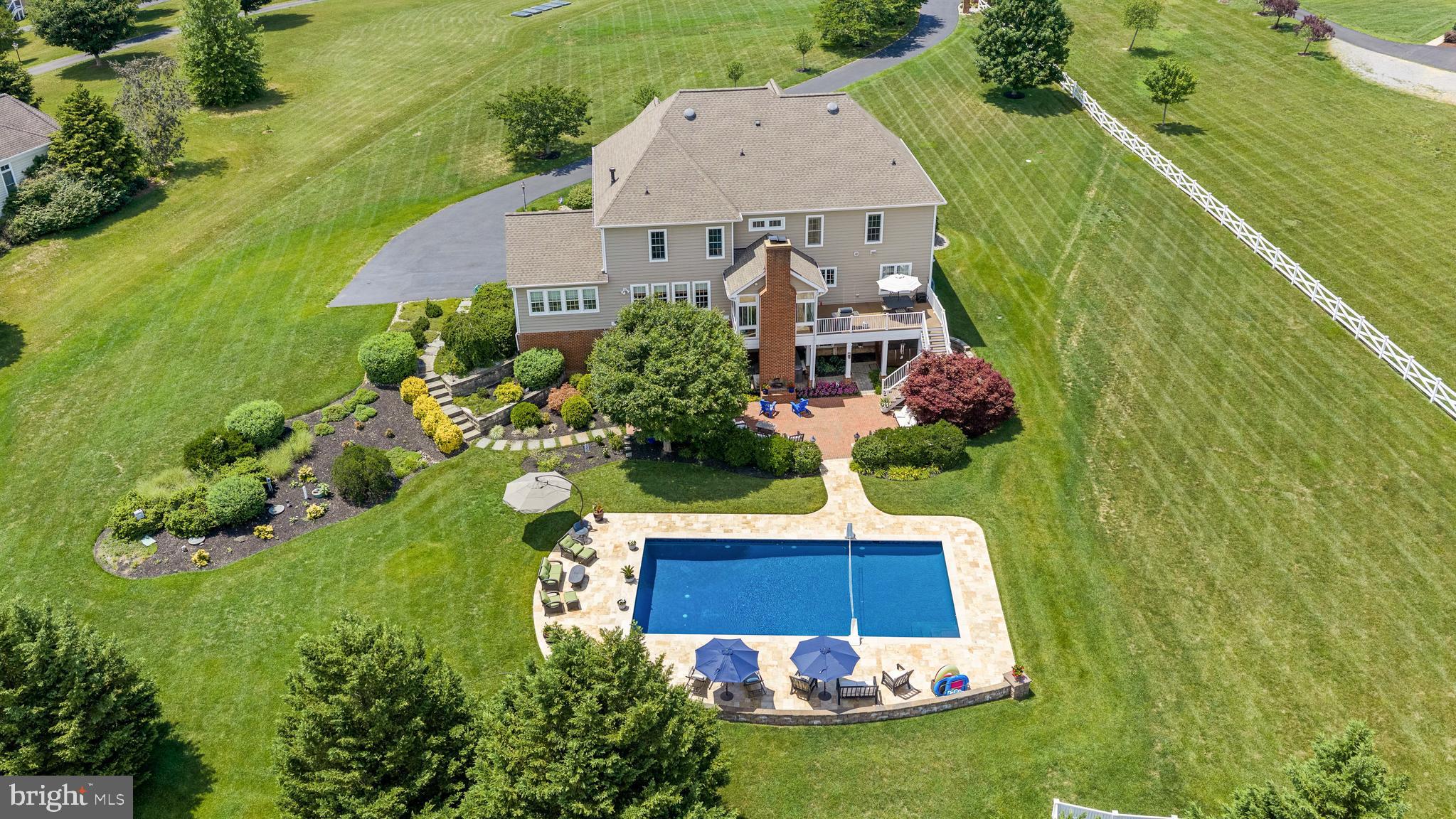 BLOOMSBURY FARM ESTATES - Residential