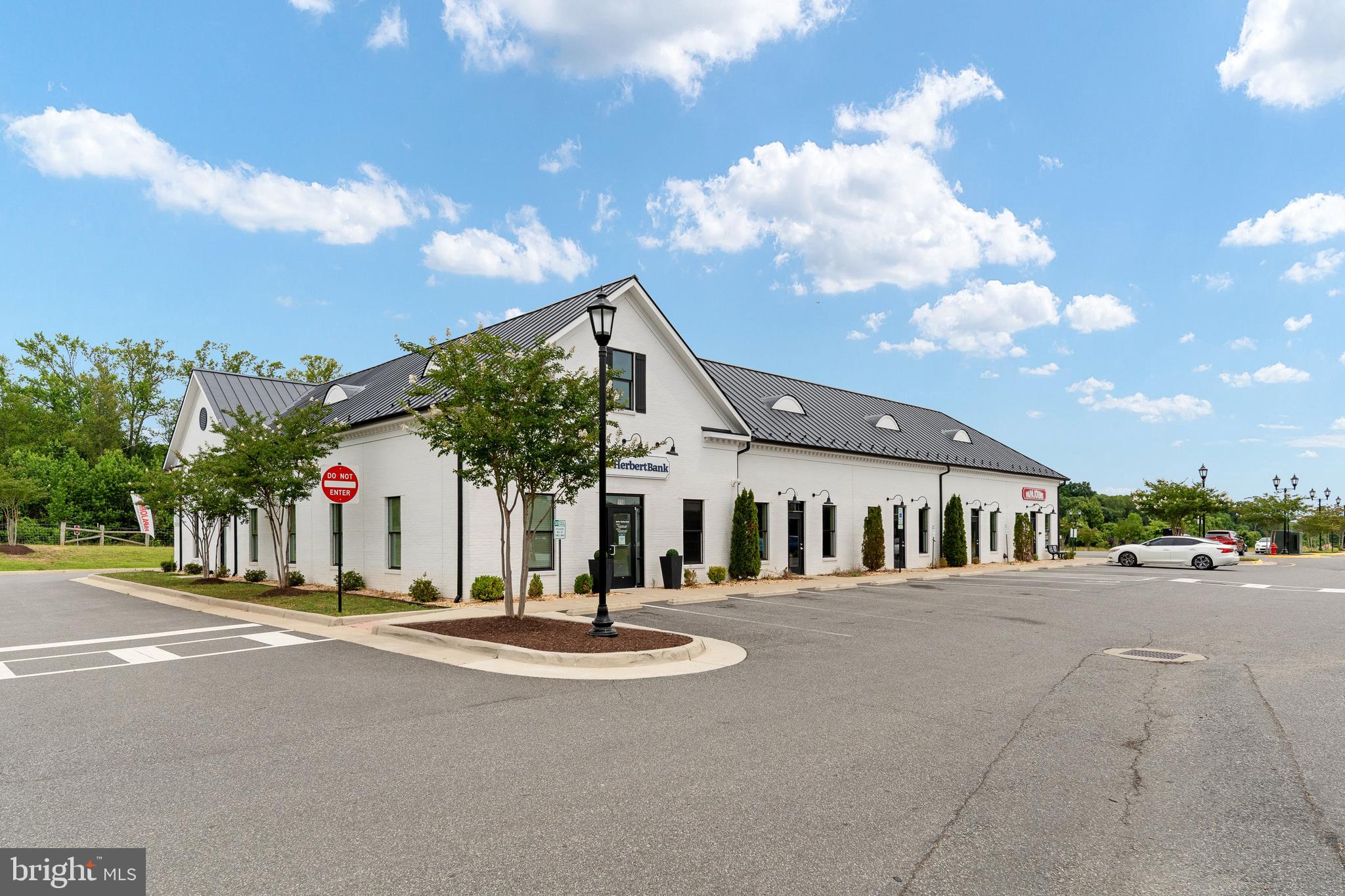 BLOOMSBURY FARM ESTATES - Residential