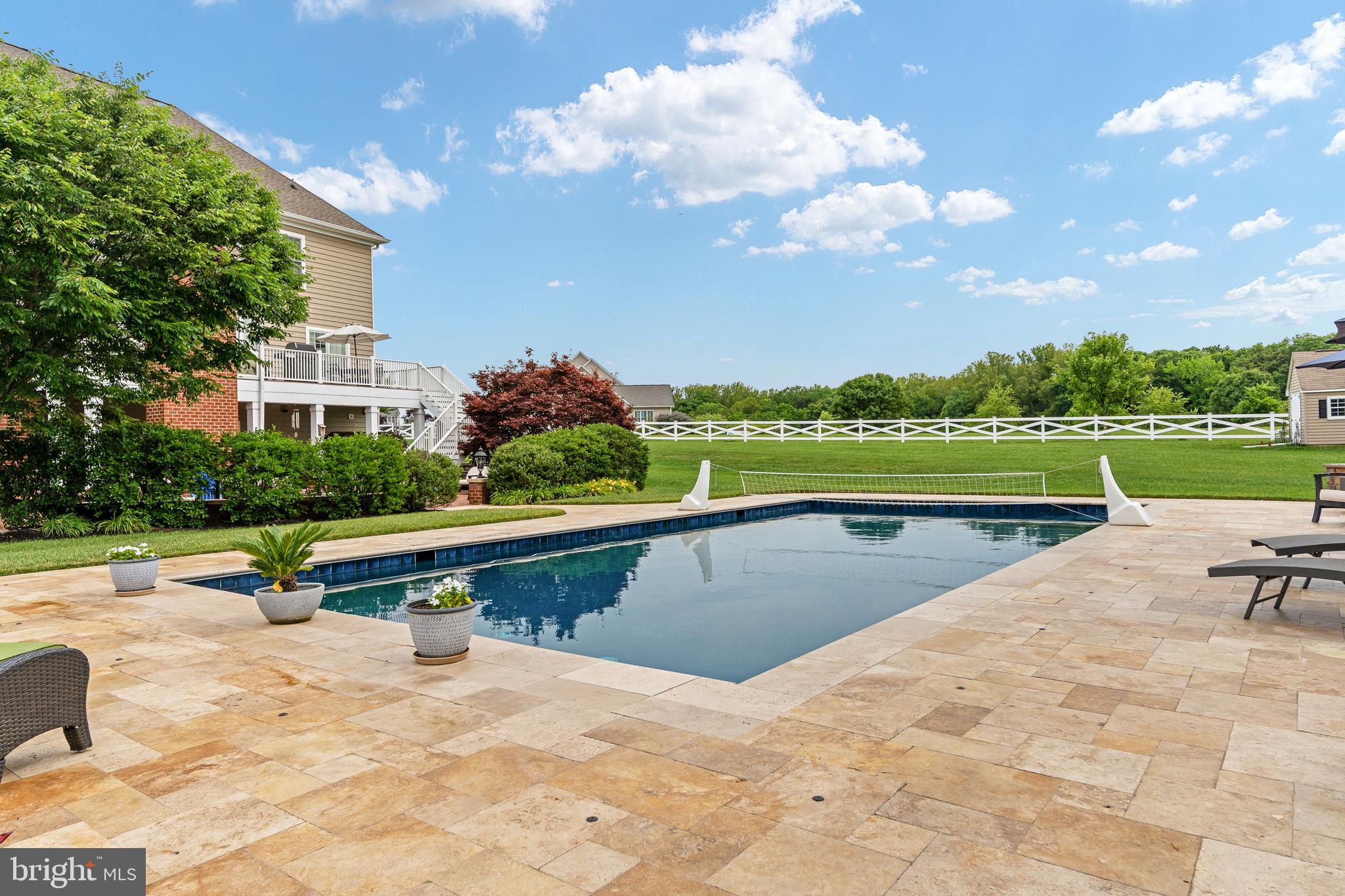 BLOOMSBURY FARM ESTATES - Residential