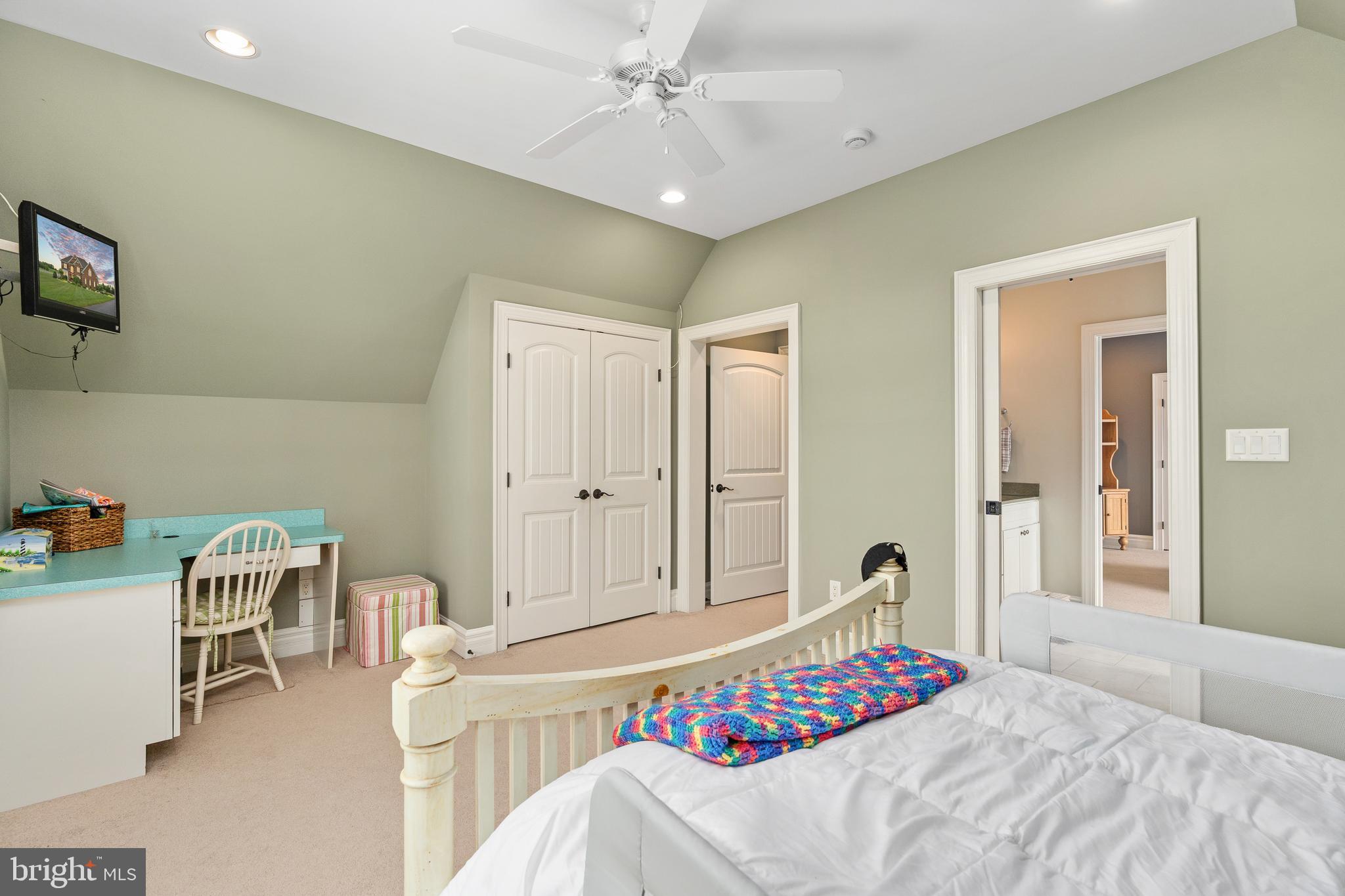 BLOOMSBURY FARM ESTATES - Residential