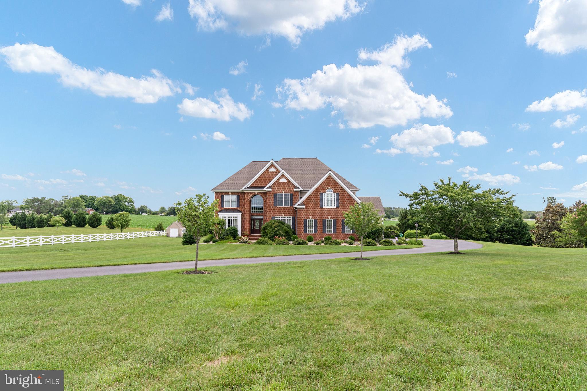 BLOOMSBURY FARM ESTATES - Residential