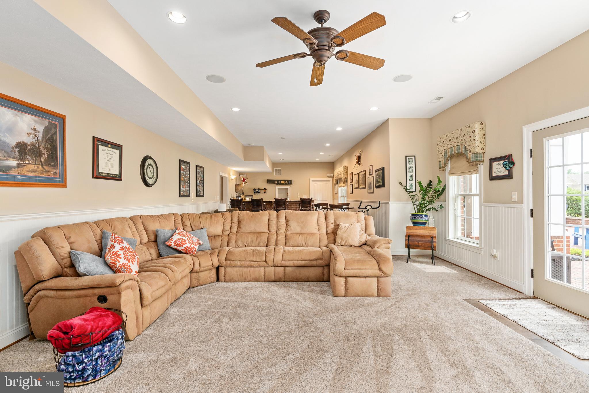 BLOOMSBURY FARM ESTATES - Residential