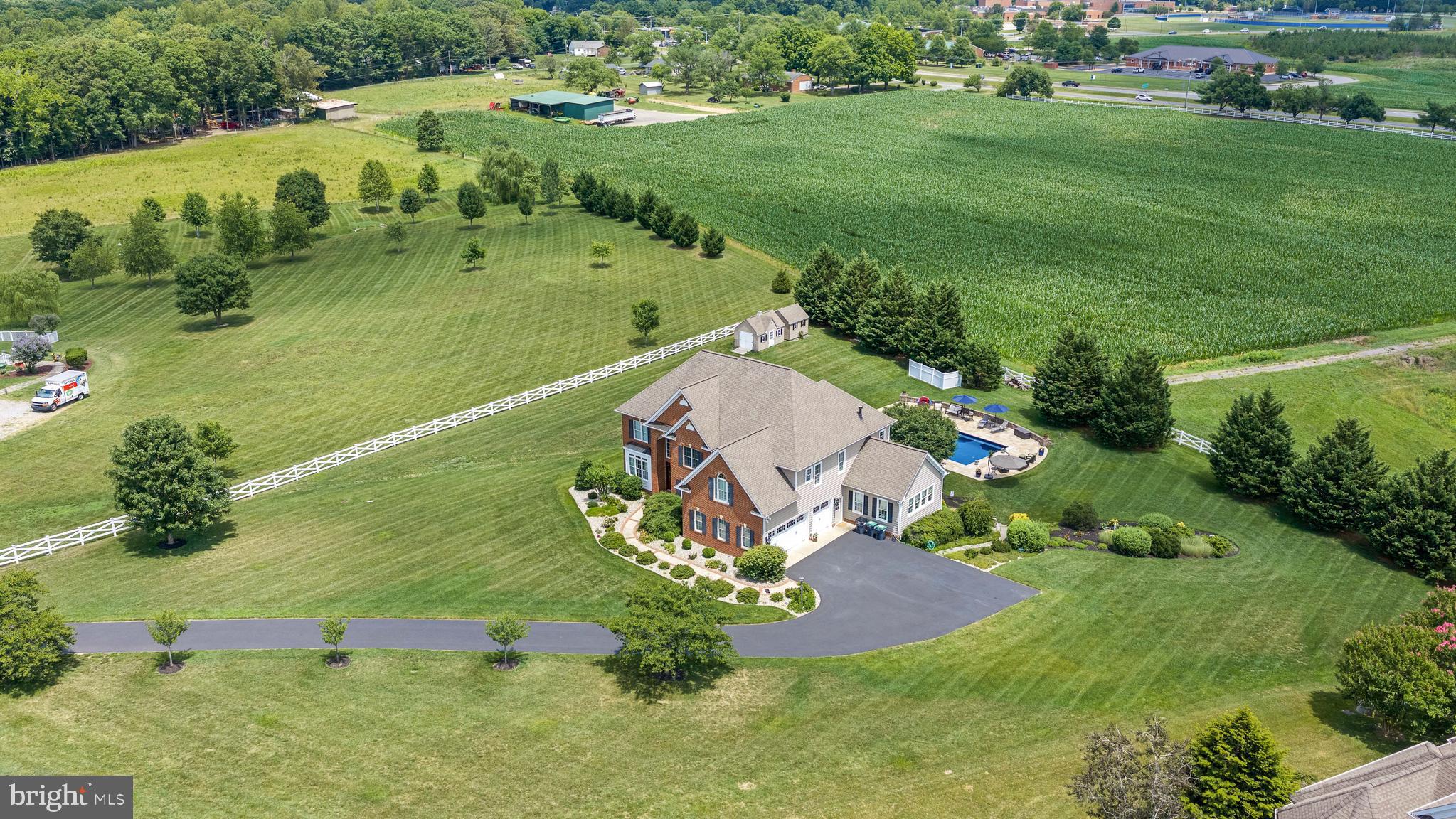 BLOOMSBURY FARM ESTATES - Residential