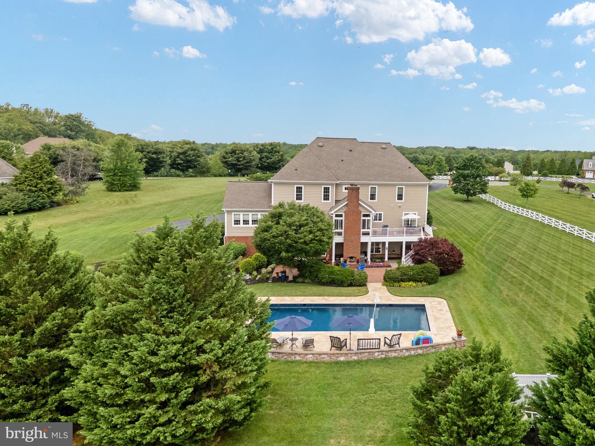 BLOOMSBURY FARM ESTATES - Residential