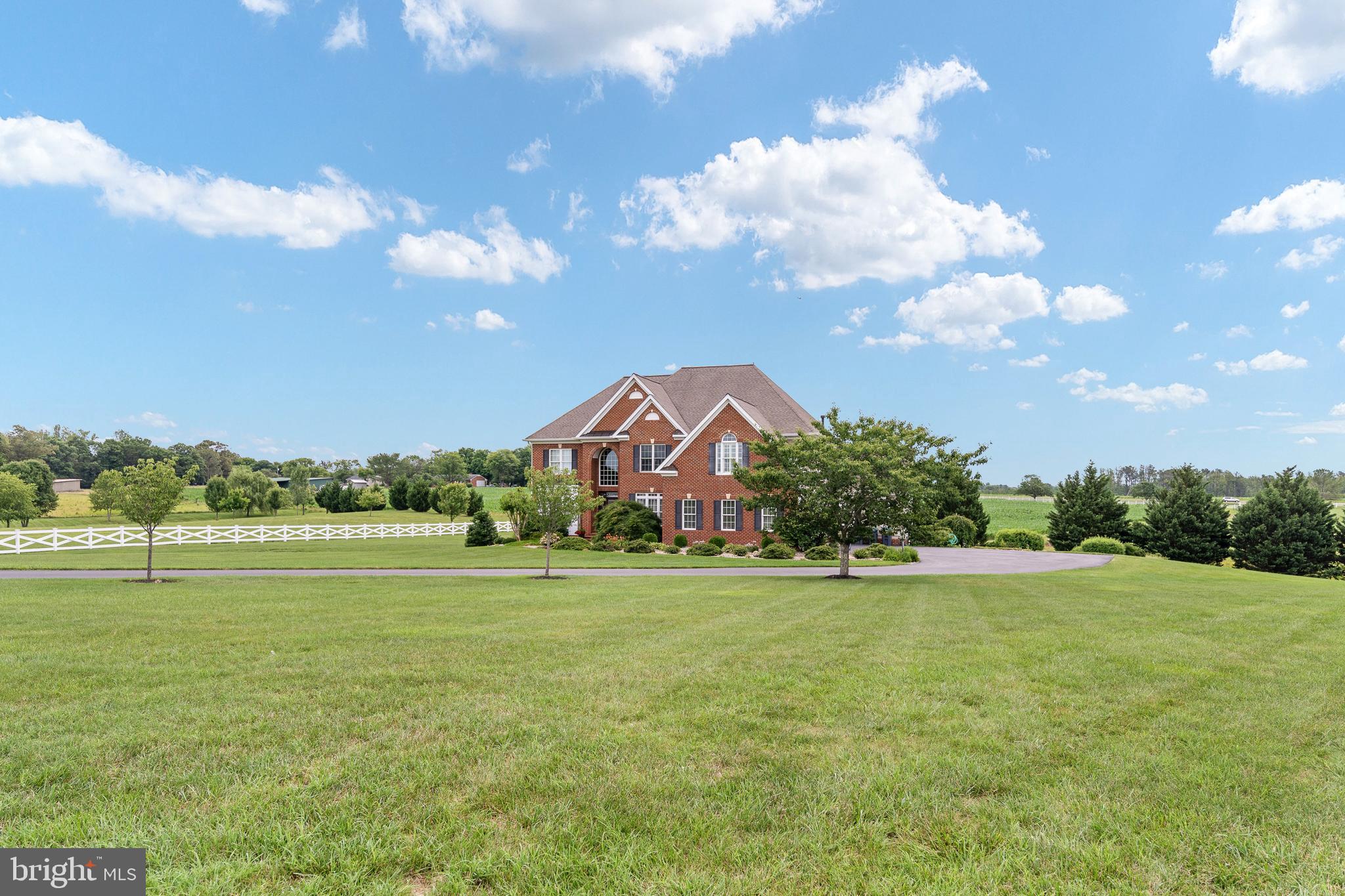 BLOOMSBURY FARM ESTATES - Residential