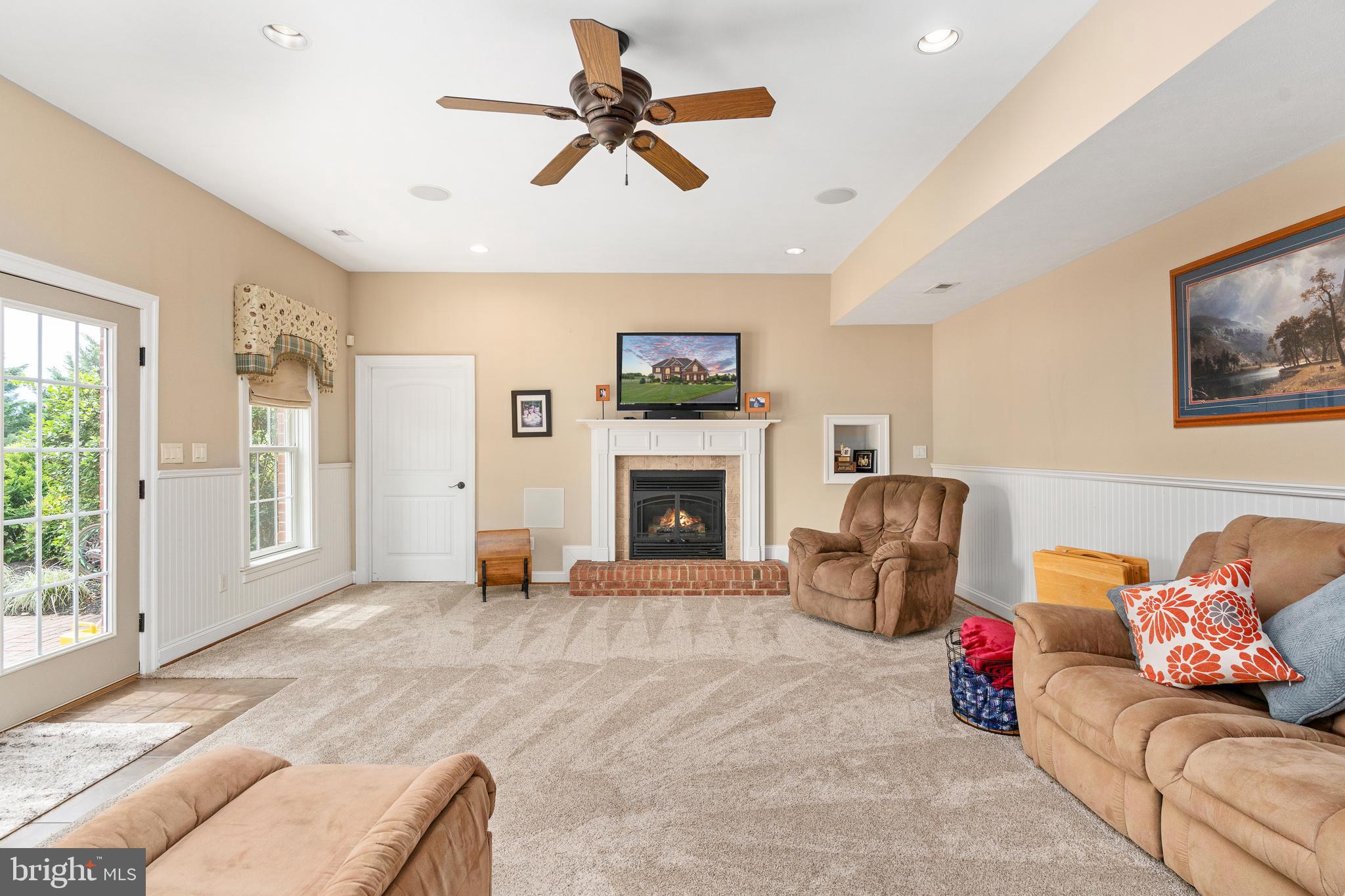 BLOOMSBURY FARM ESTATES - Residential