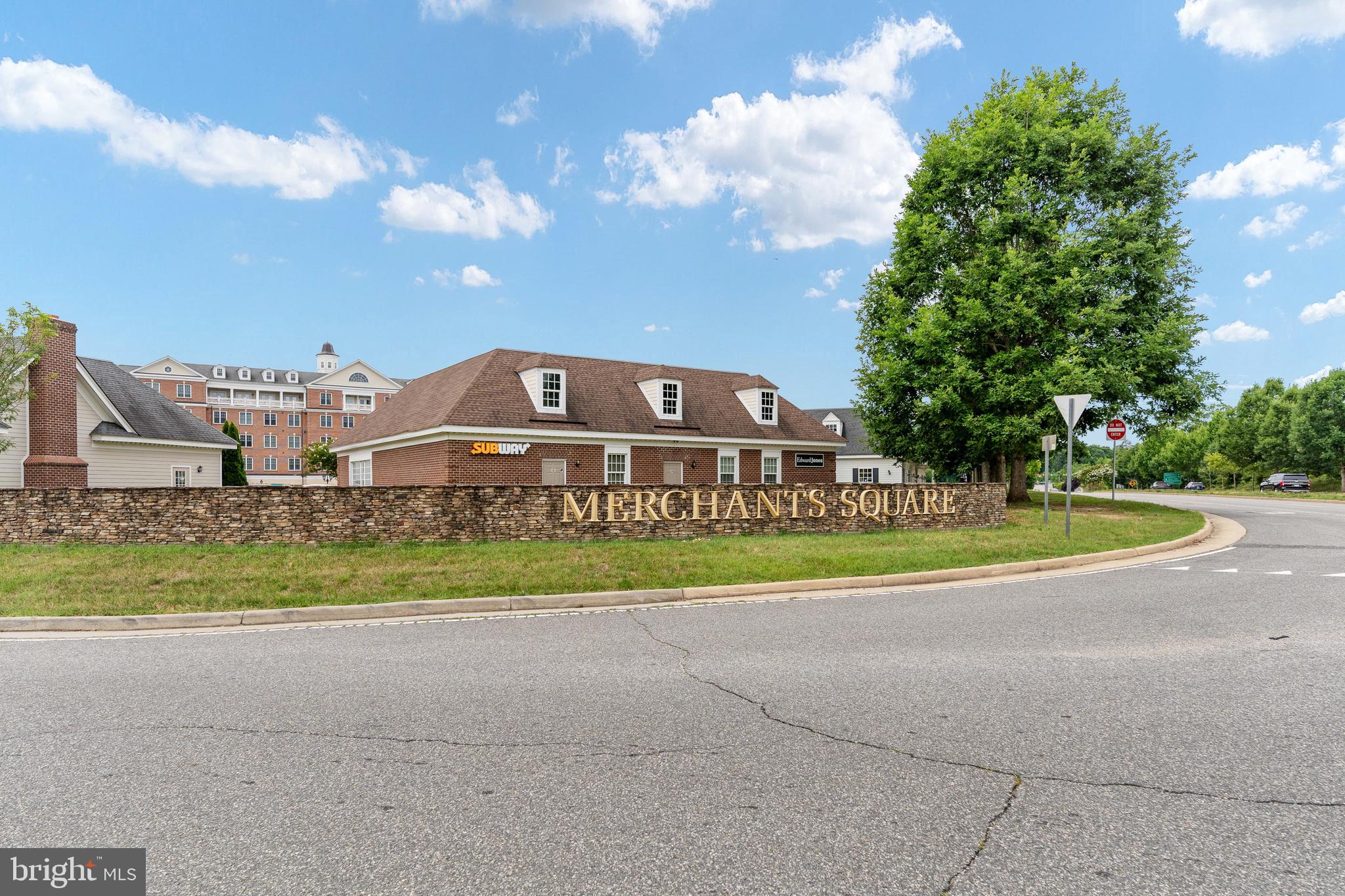 BLOOMSBURY FARM ESTATES - Residential