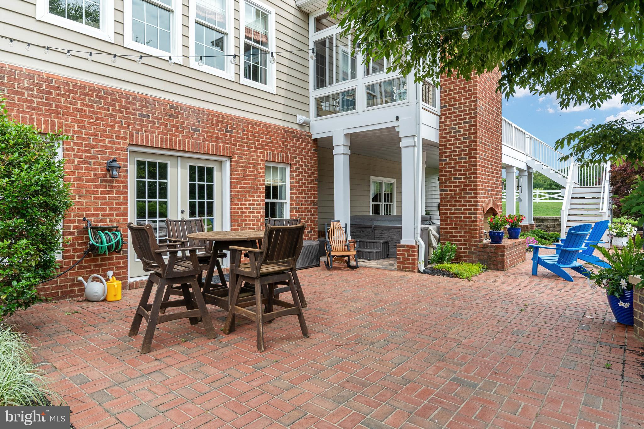 BLOOMSBURY FARM ESTATES - Residential