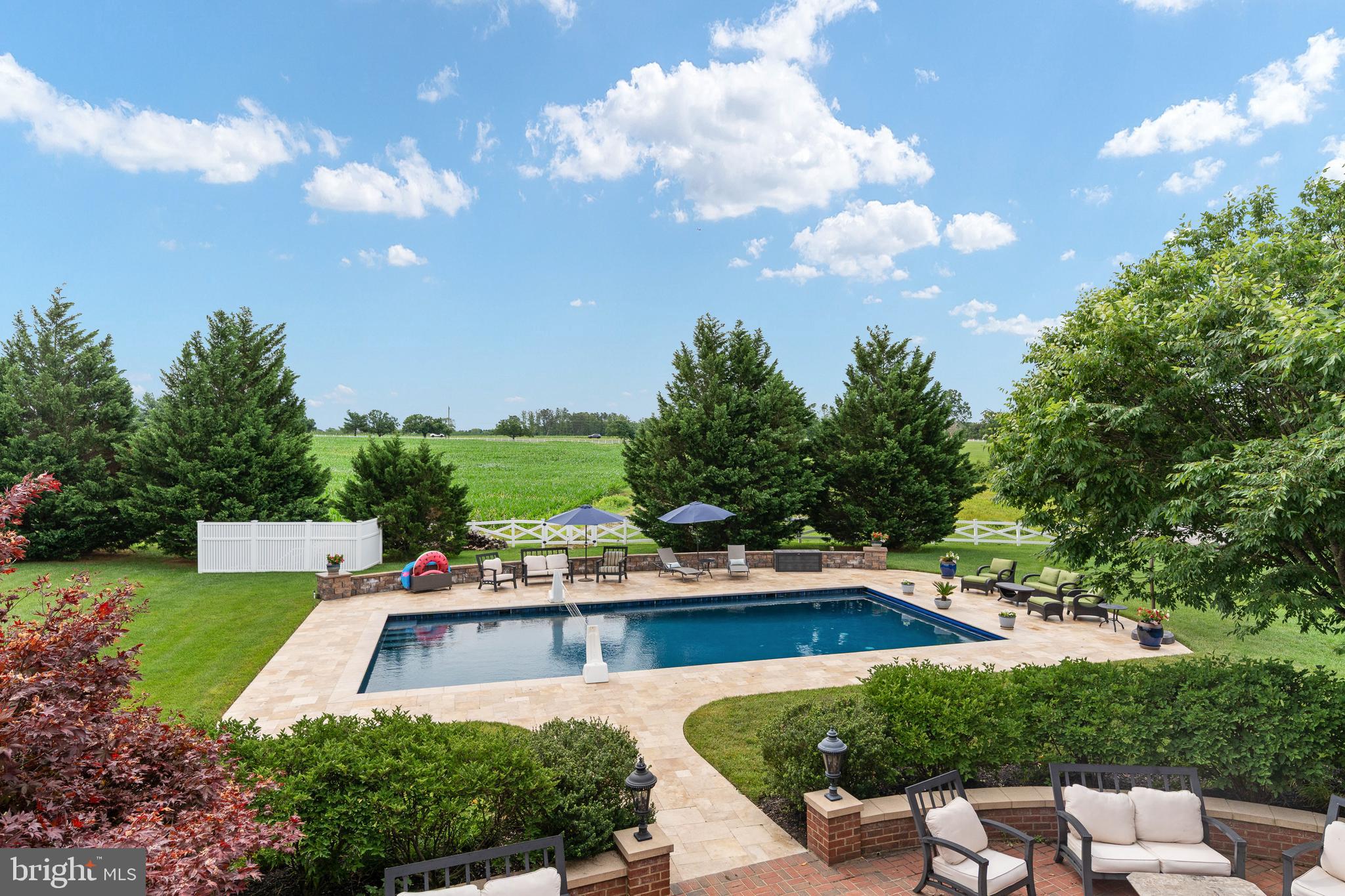 BLOOMSBURY FARM ESTATES - Residential