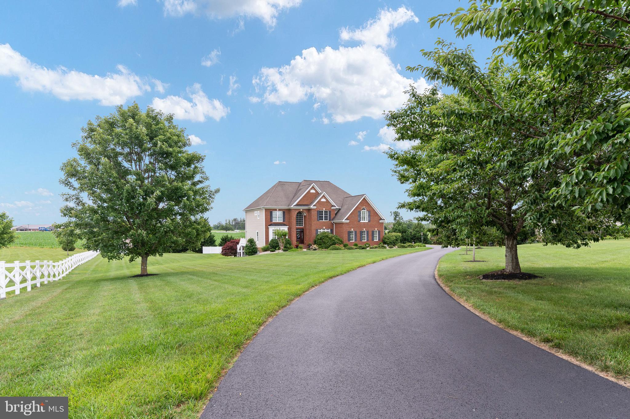 BLOOMSBURY FARM ESTATES - Residential