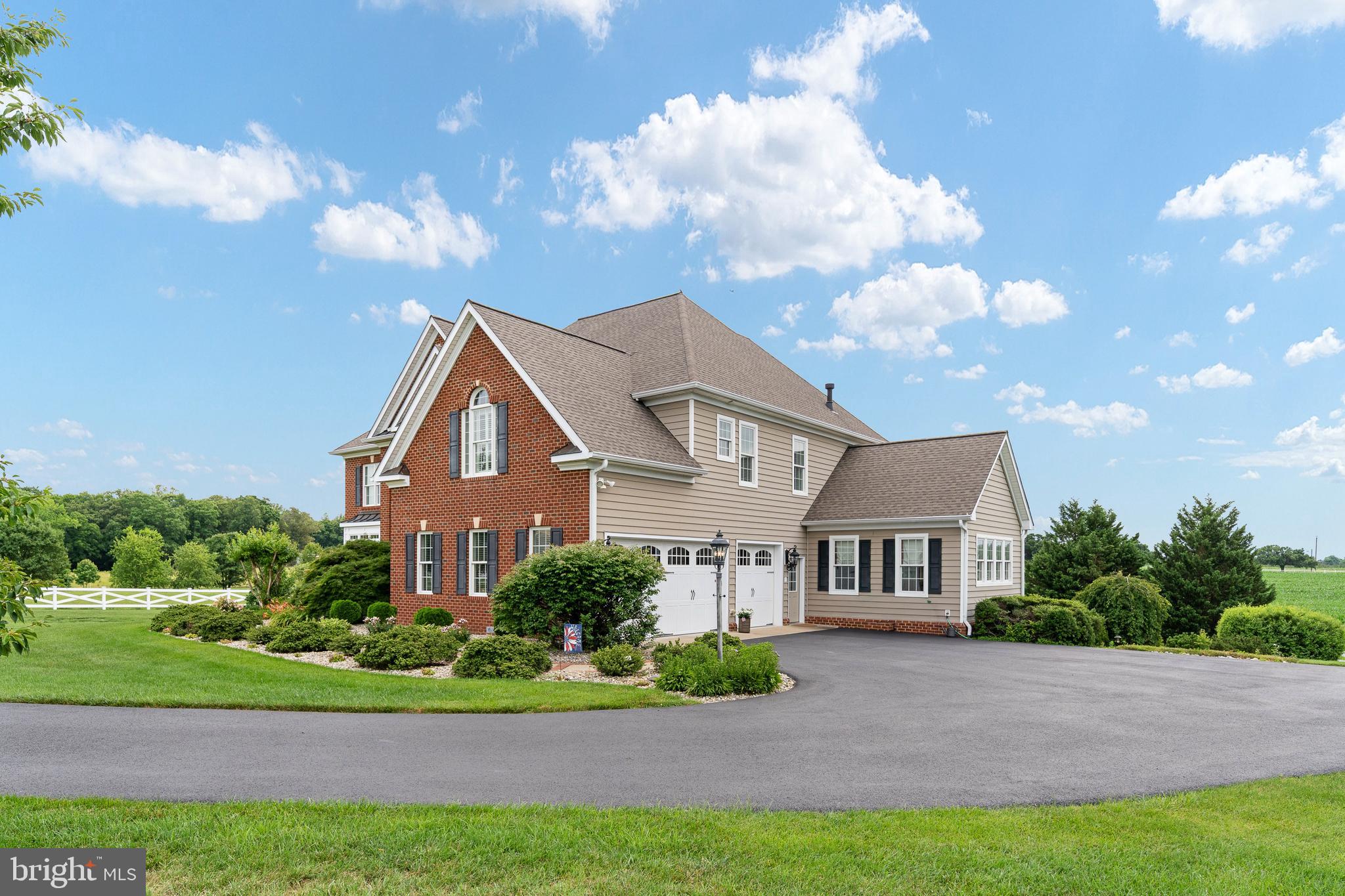 BLOOMSBURY FARM ESTATES - Residential