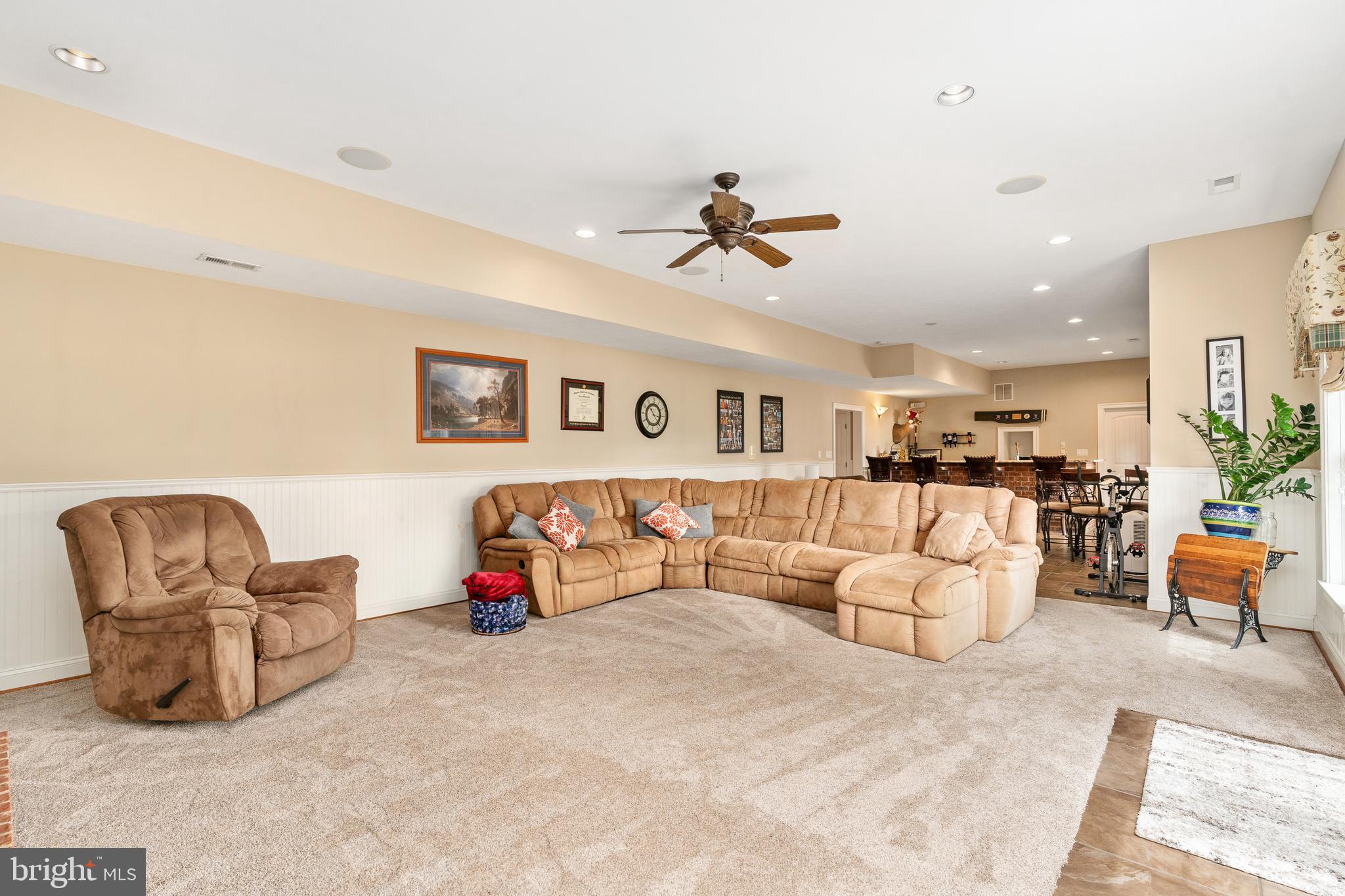 BLOOMSBURY FARM ESTATES - Residential