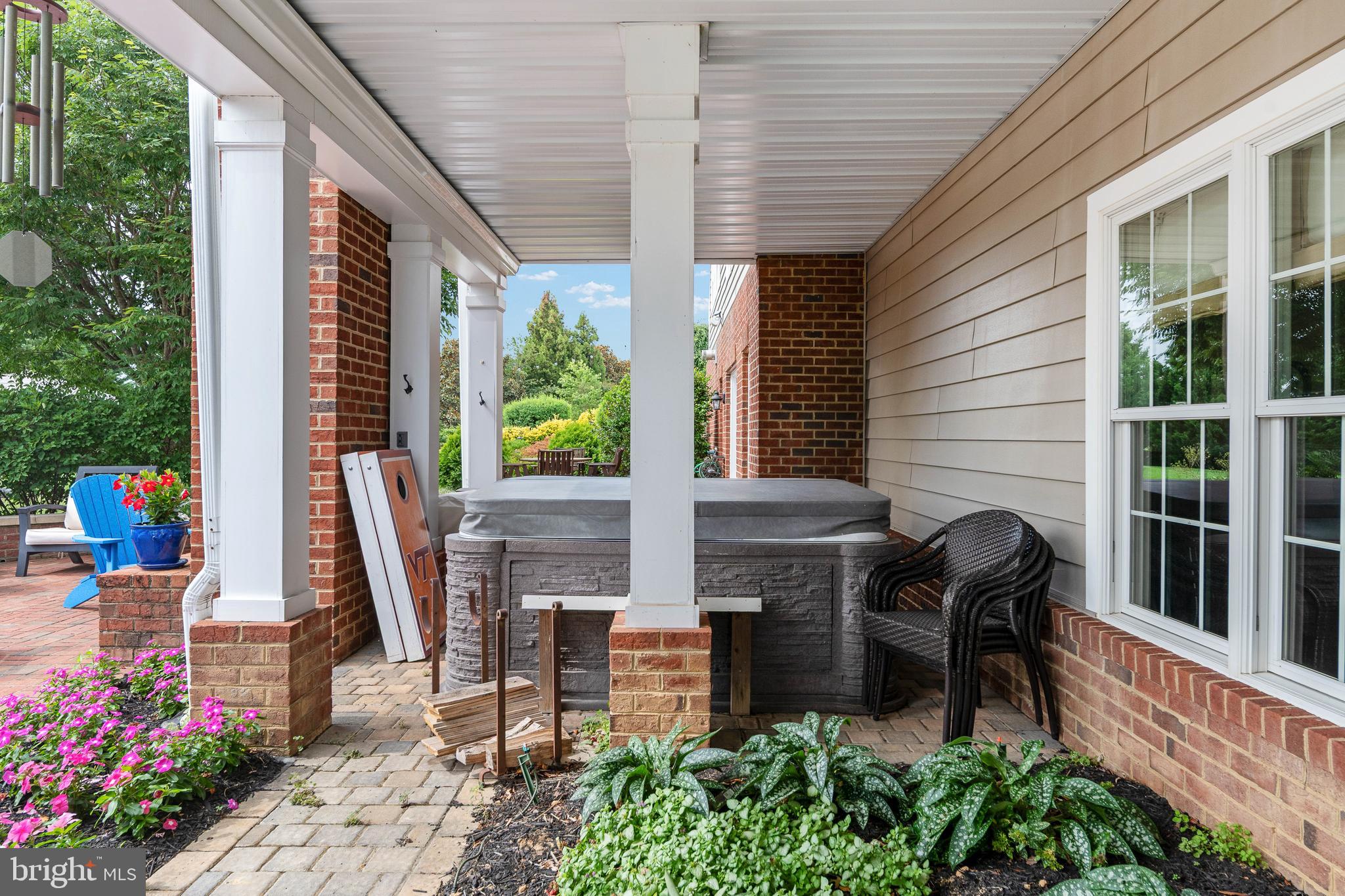 BLOOMSBURY FARM ESTATES - Residential