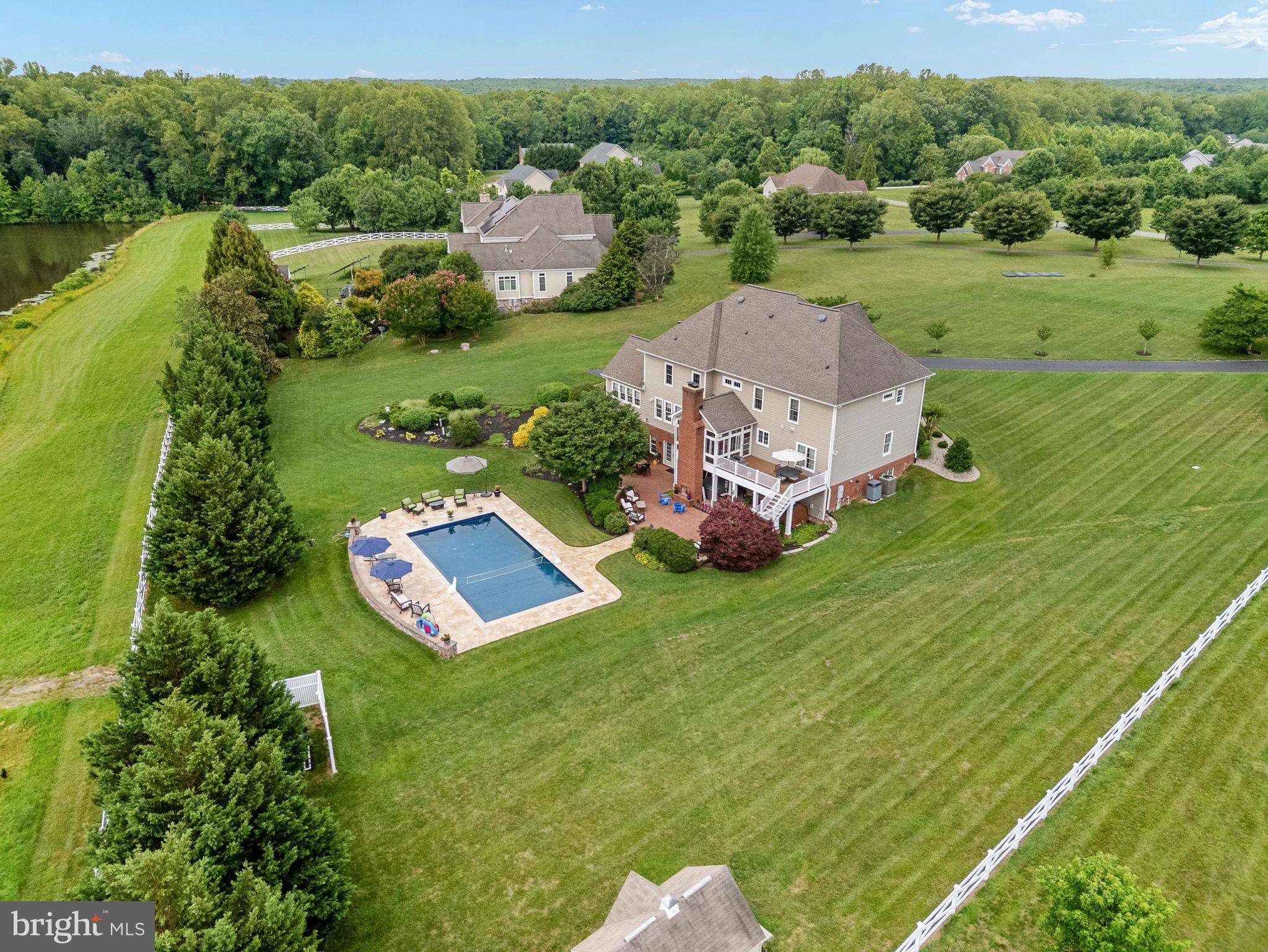 BLOOMSBURY FARM ESTATES - Residential