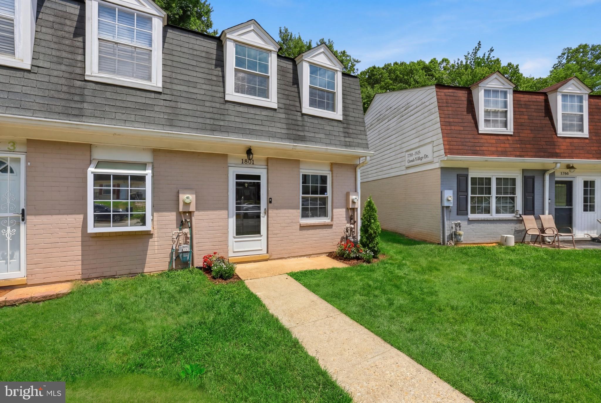 WINDMILL SQUARE - Residential