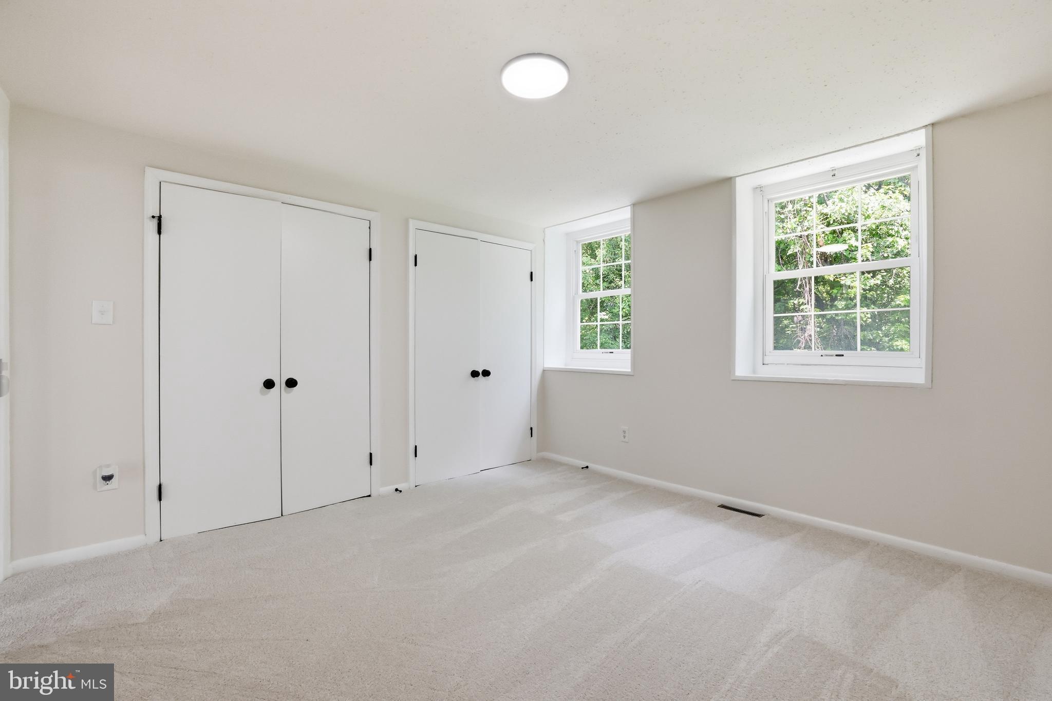 WINDMILL SQUARE - Residential