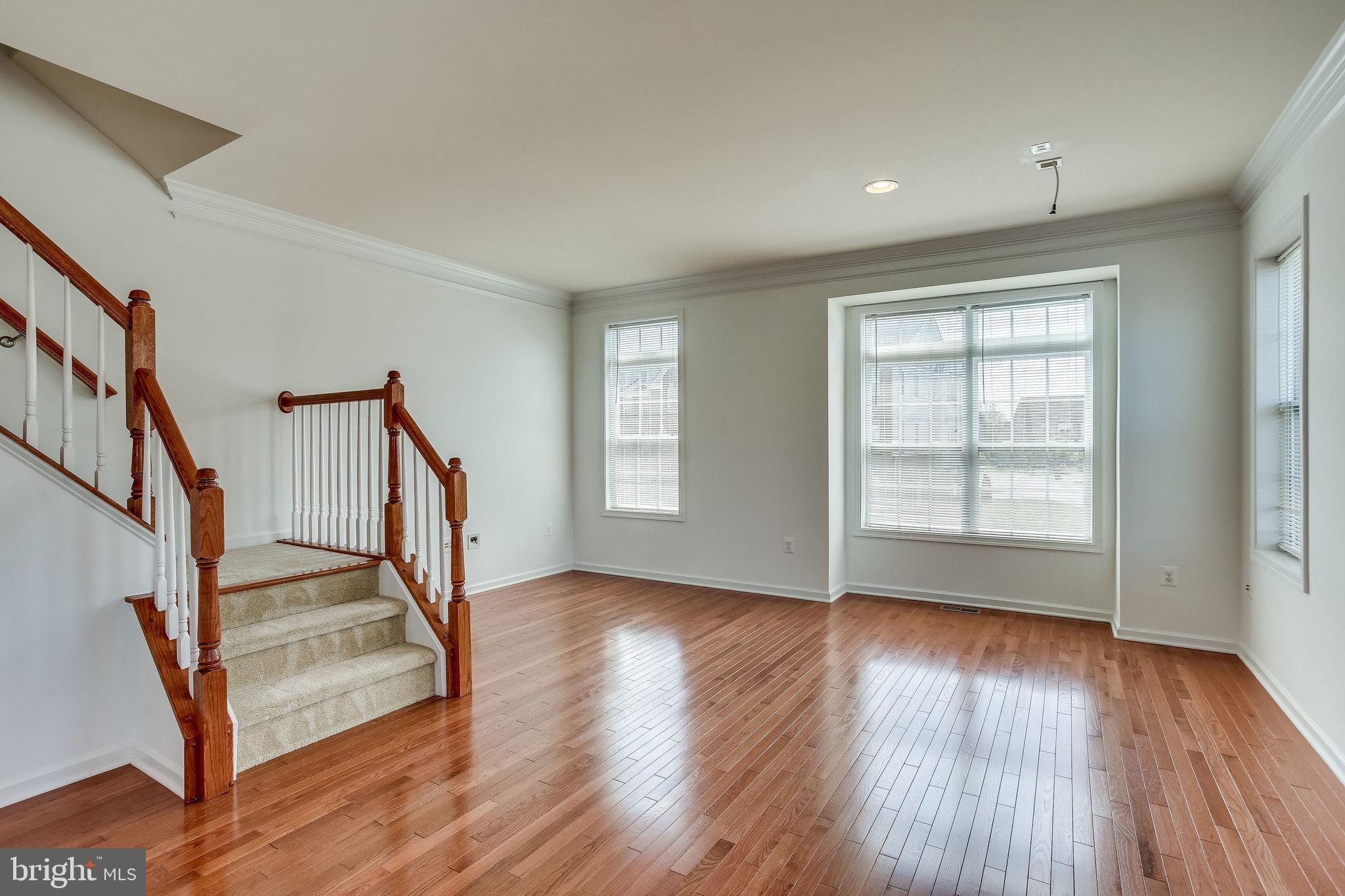 LOUDOUN VALLEY ESTATES 2 - Residential Lease