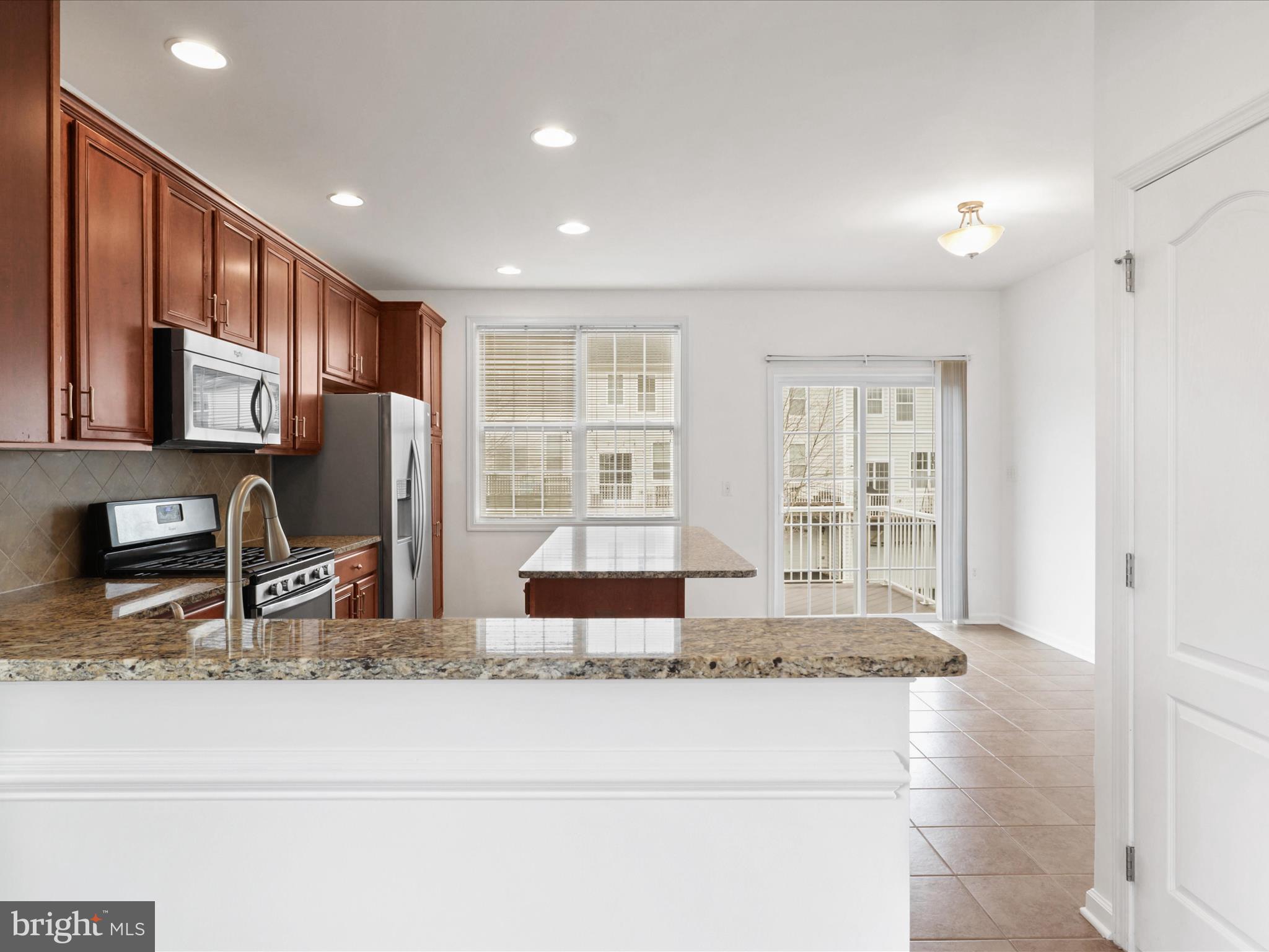 LOUDOUN VALLEY ESTATES 2 - Residential Lease