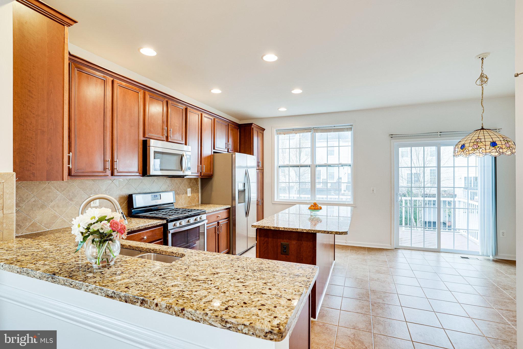 LOUDOUN VALLEY ESTATES 2 - Residential Lease
