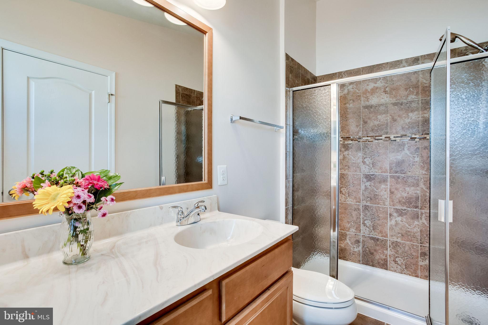 LOUDOUN VALLEY ESTATES 2 - Residential Lease