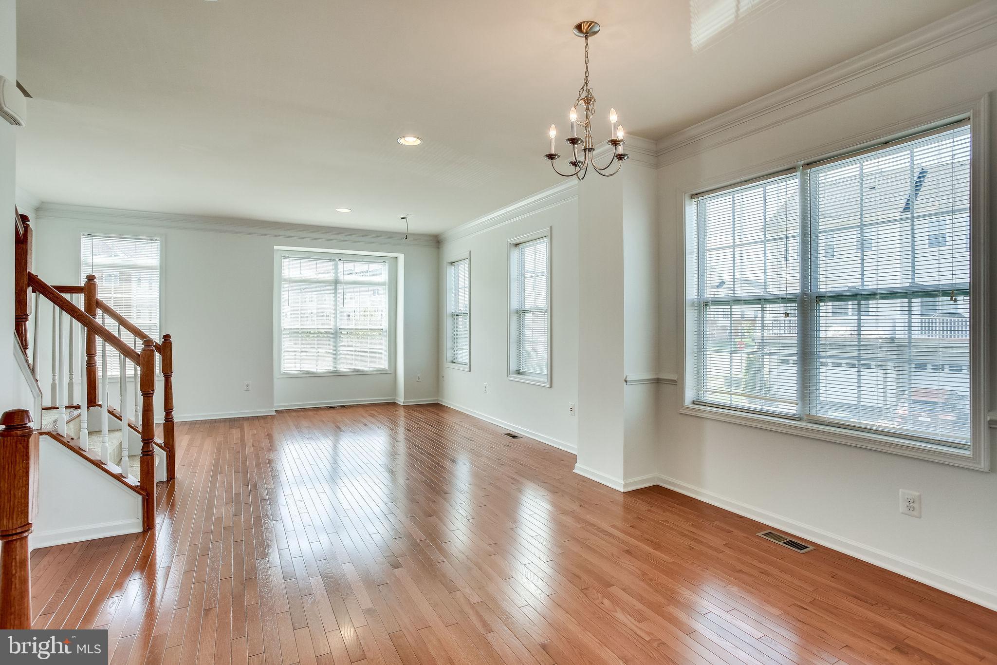 LOUDOUN VALLEY ESTATES 2 - Residential Lease