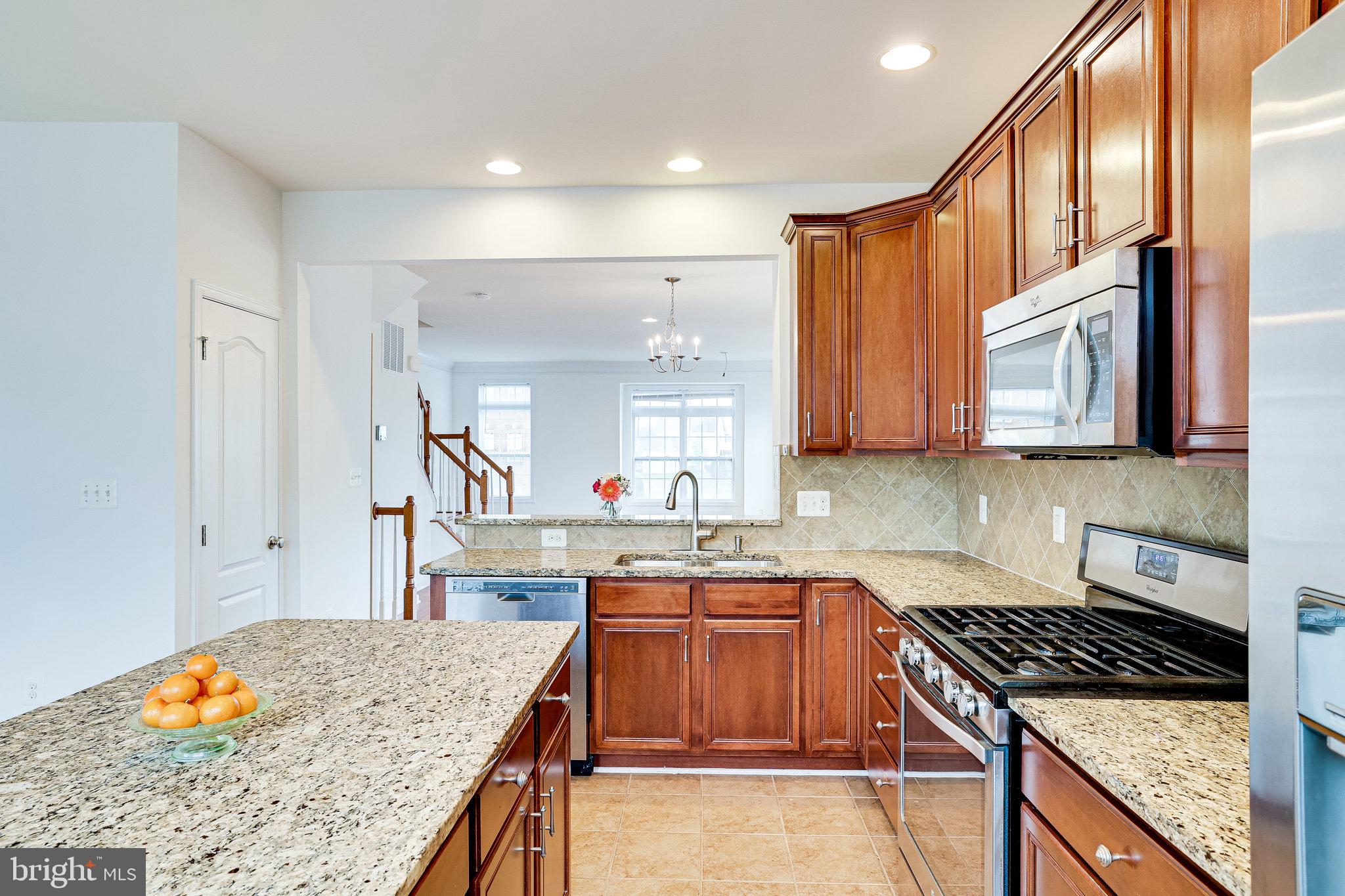 LOUDOUN VALLEY ESTATES 2 - Residential Lease