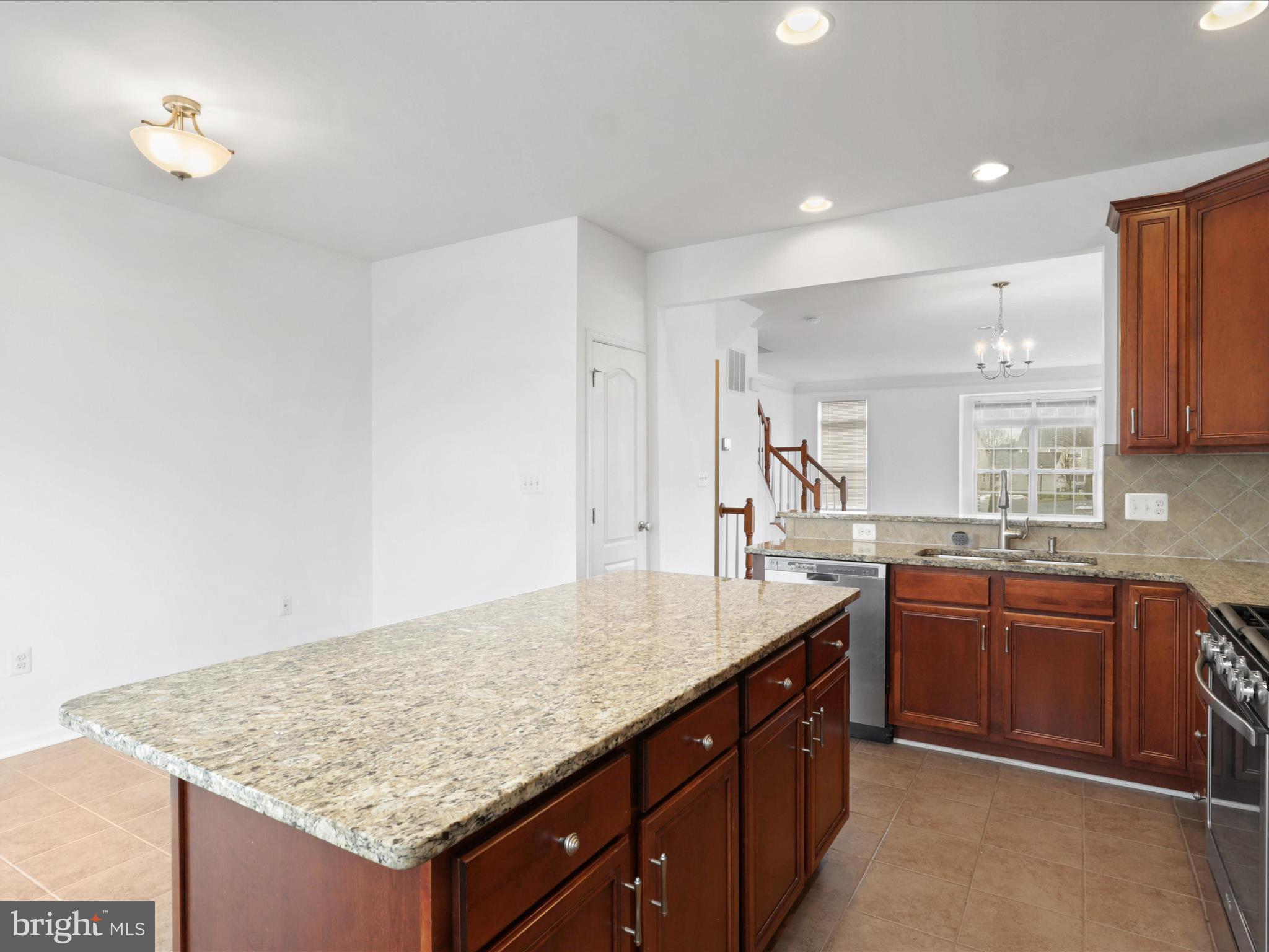 LOUDOUN VALLEY ESTATES 2 - Residential Lease