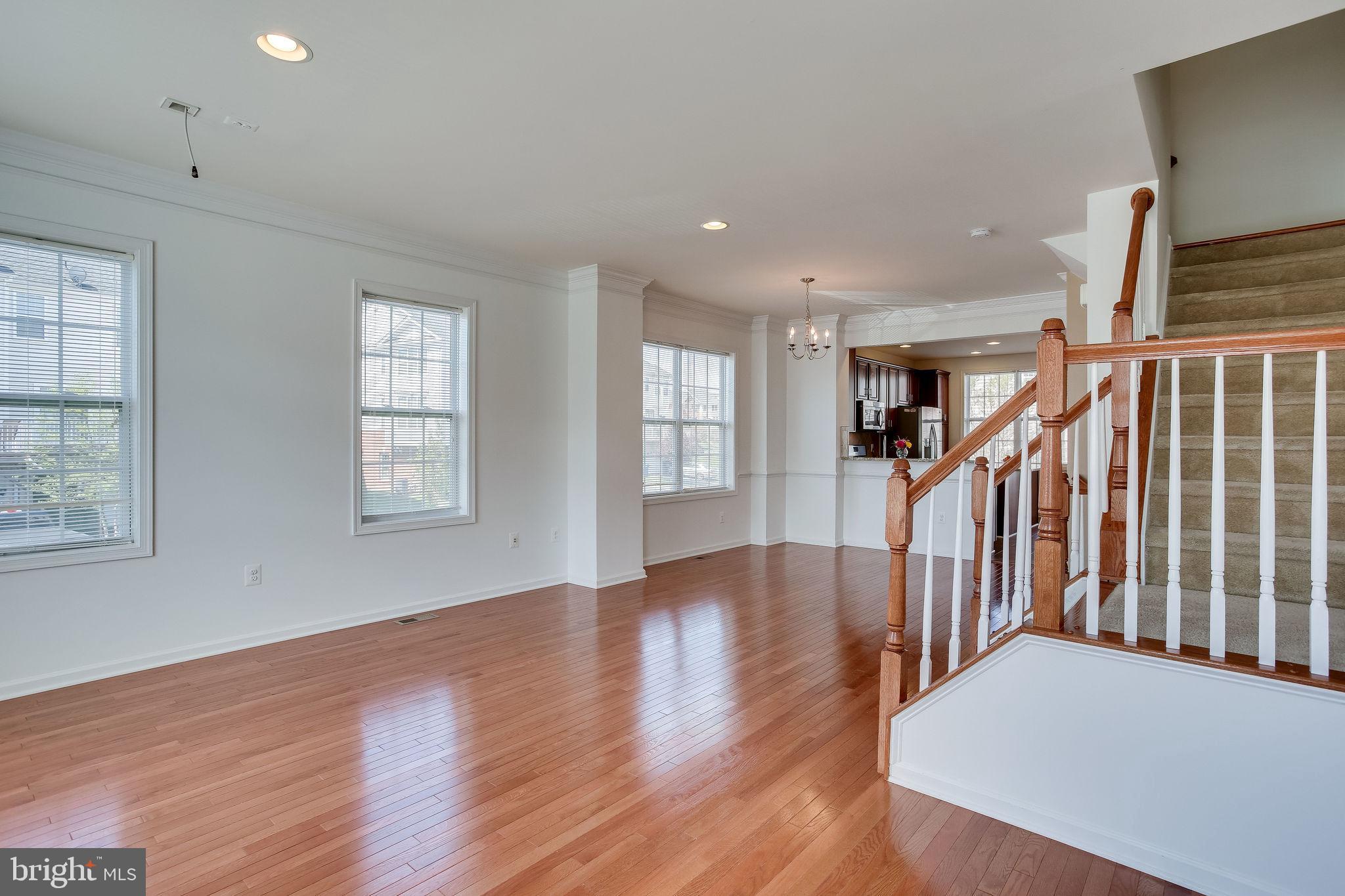 LOUDOUN VALLEY ESTATES 2 - Residential Lease