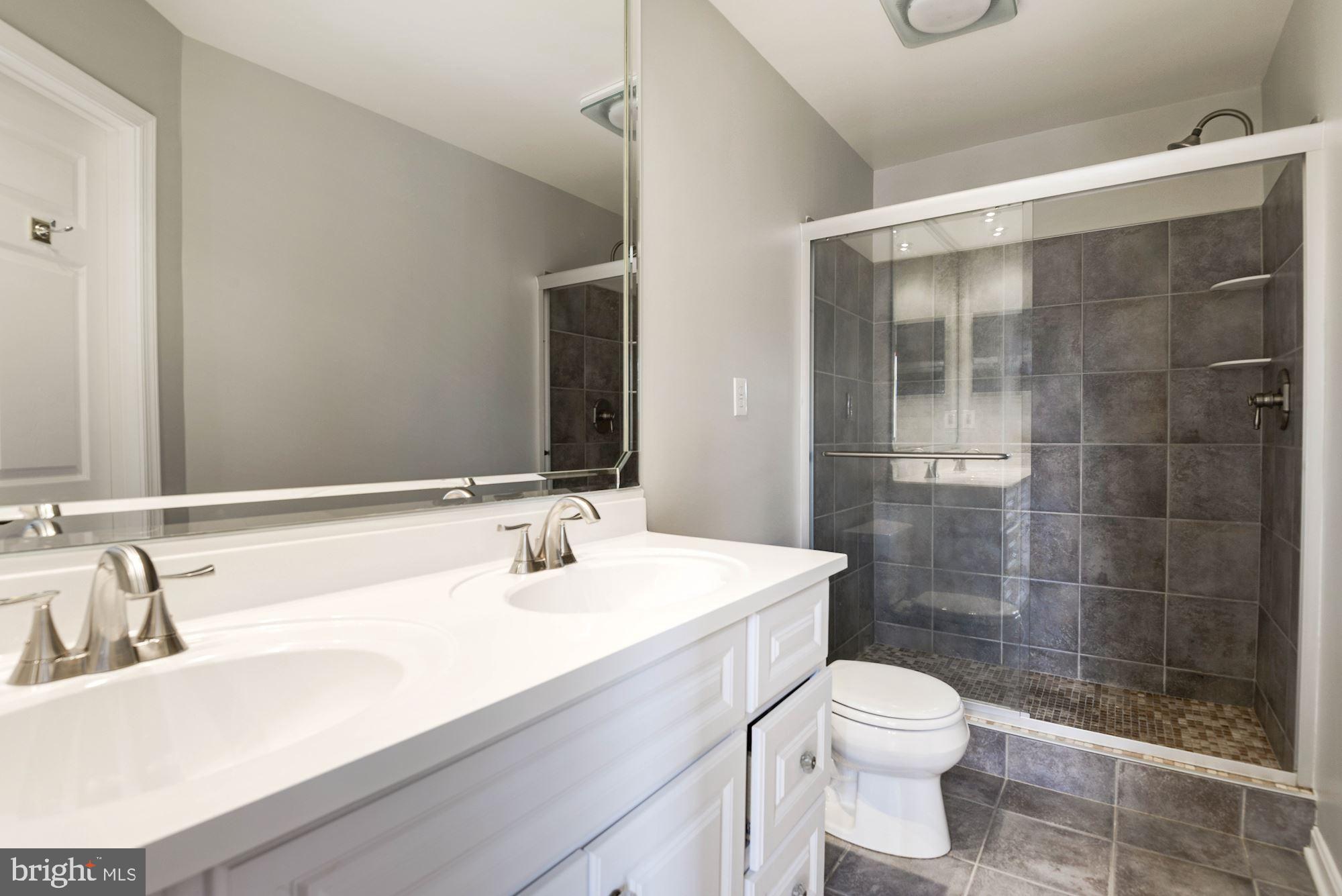 HAHN PROPERTY - Residential Lease