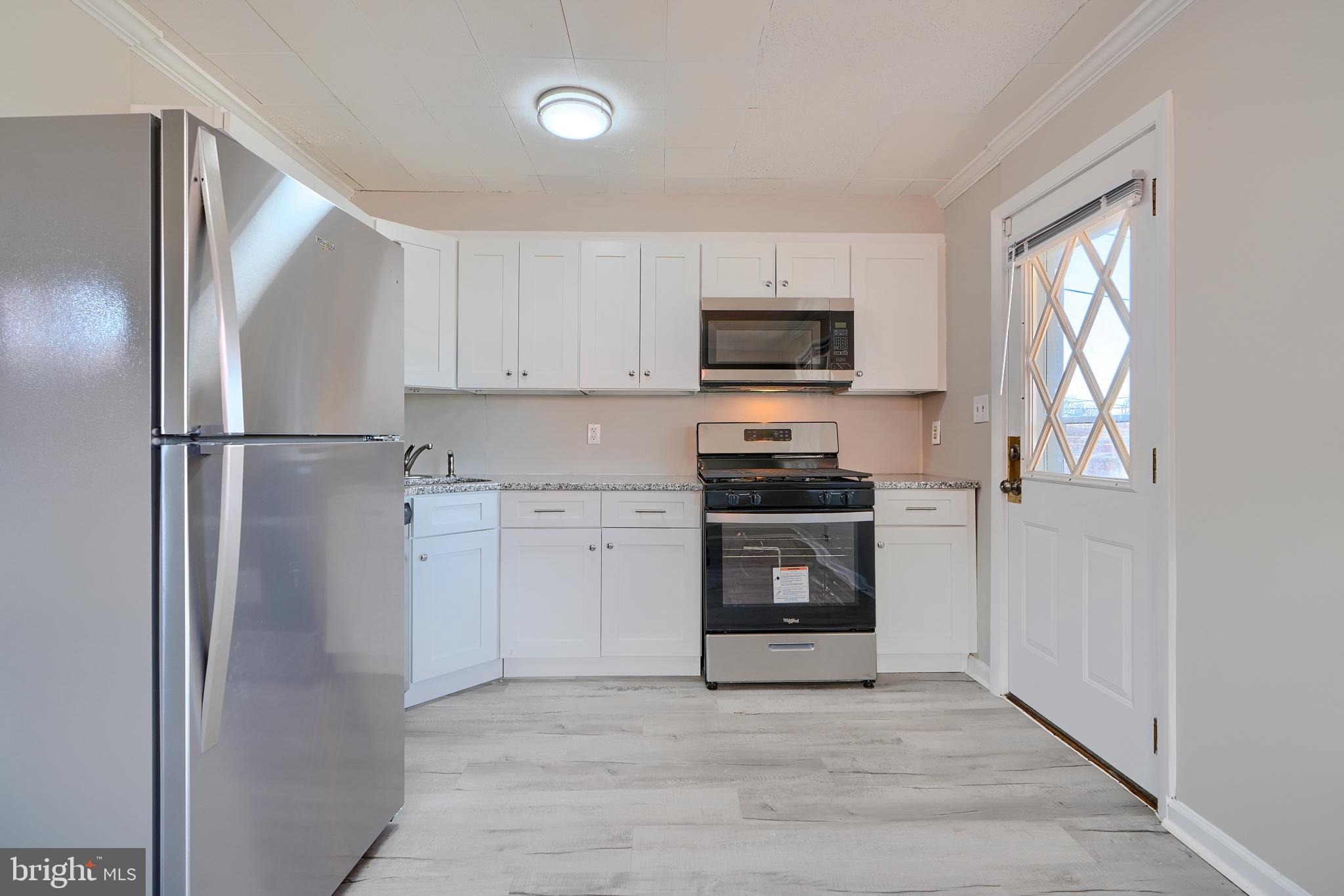 COUNTRY RIDGE - Residential
