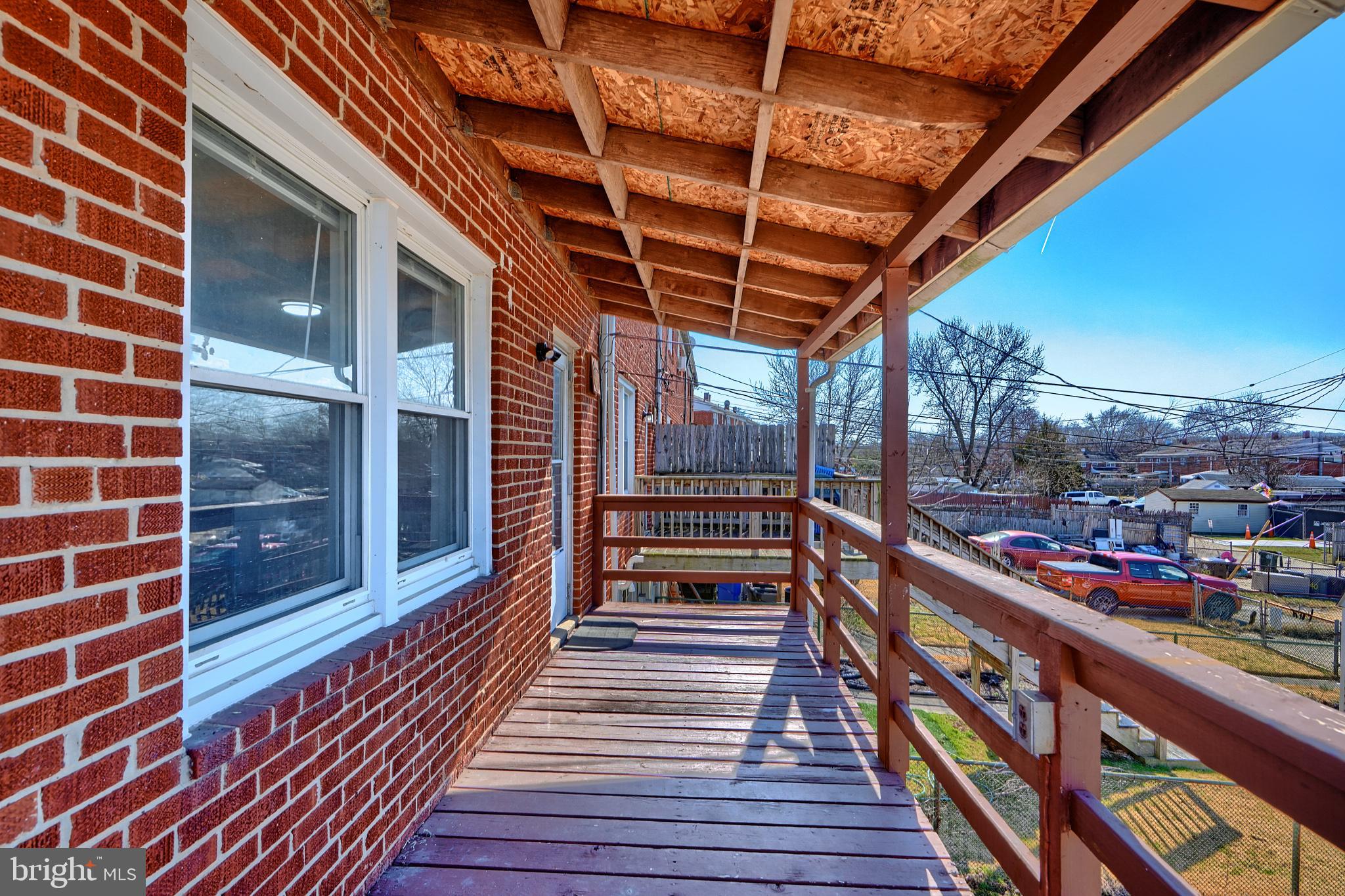 COUNTRY RIDGE - Residential