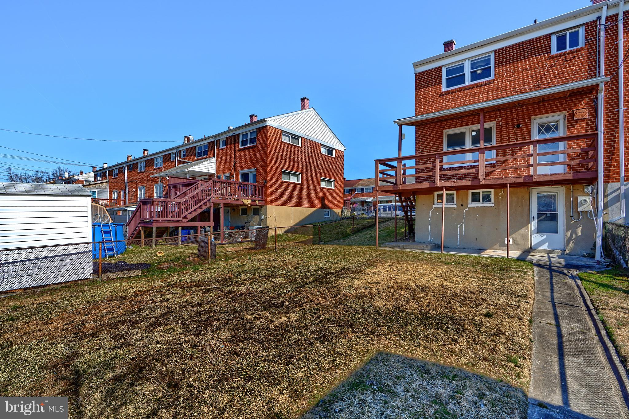 COUNTRY RIDGE - Residential