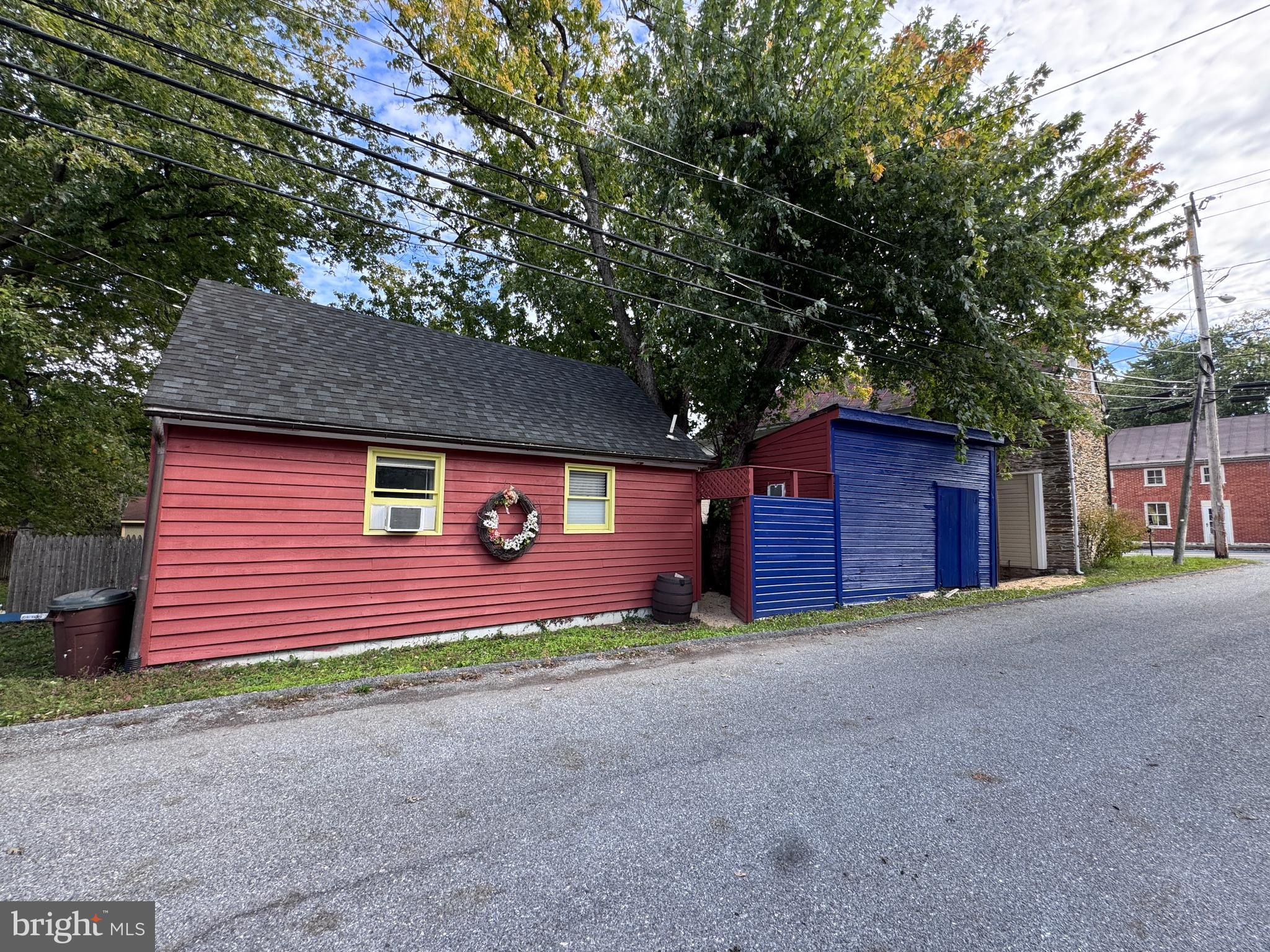 BOLIVAR VILLAGE - Residential