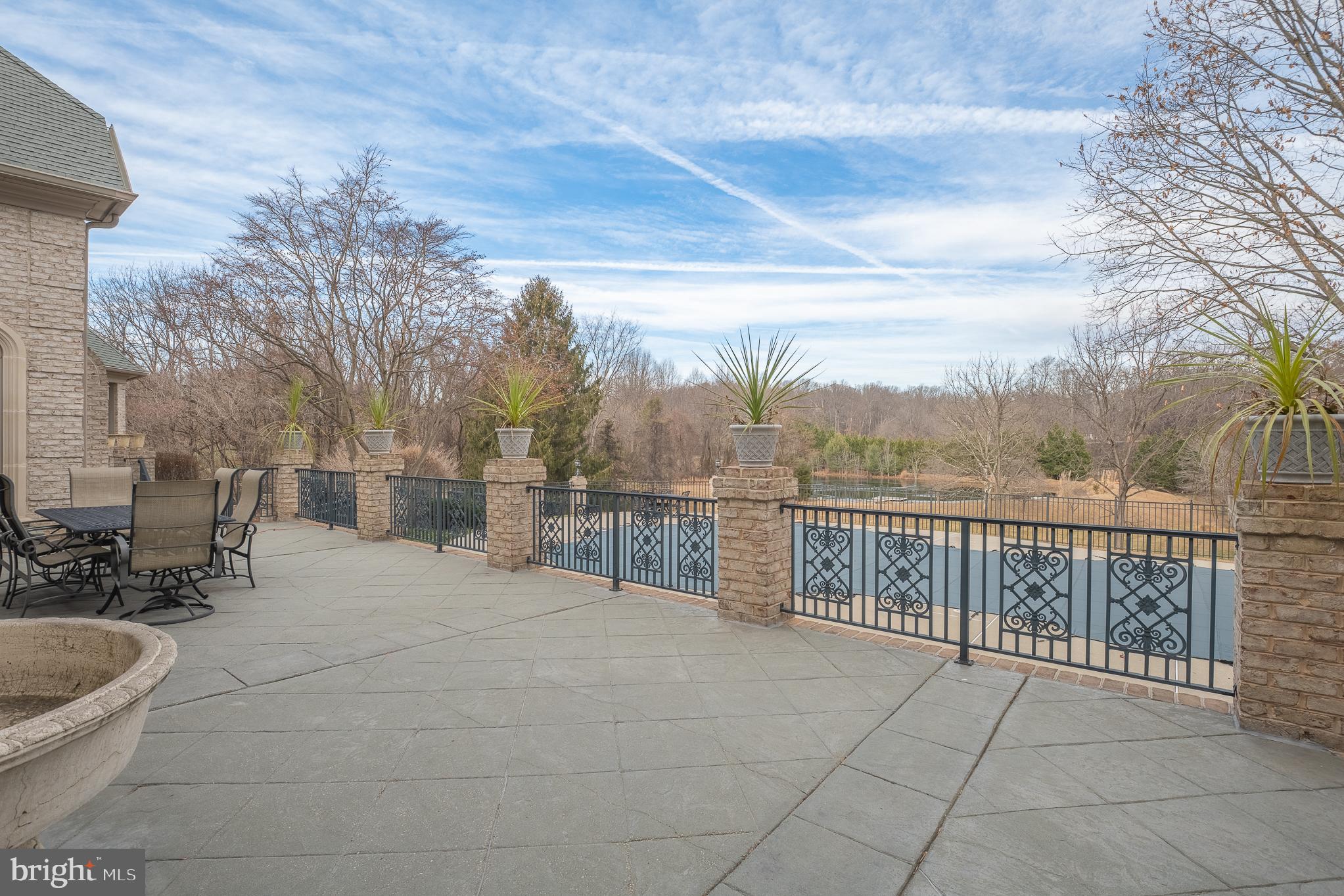 RIDGEWOOD - Residential