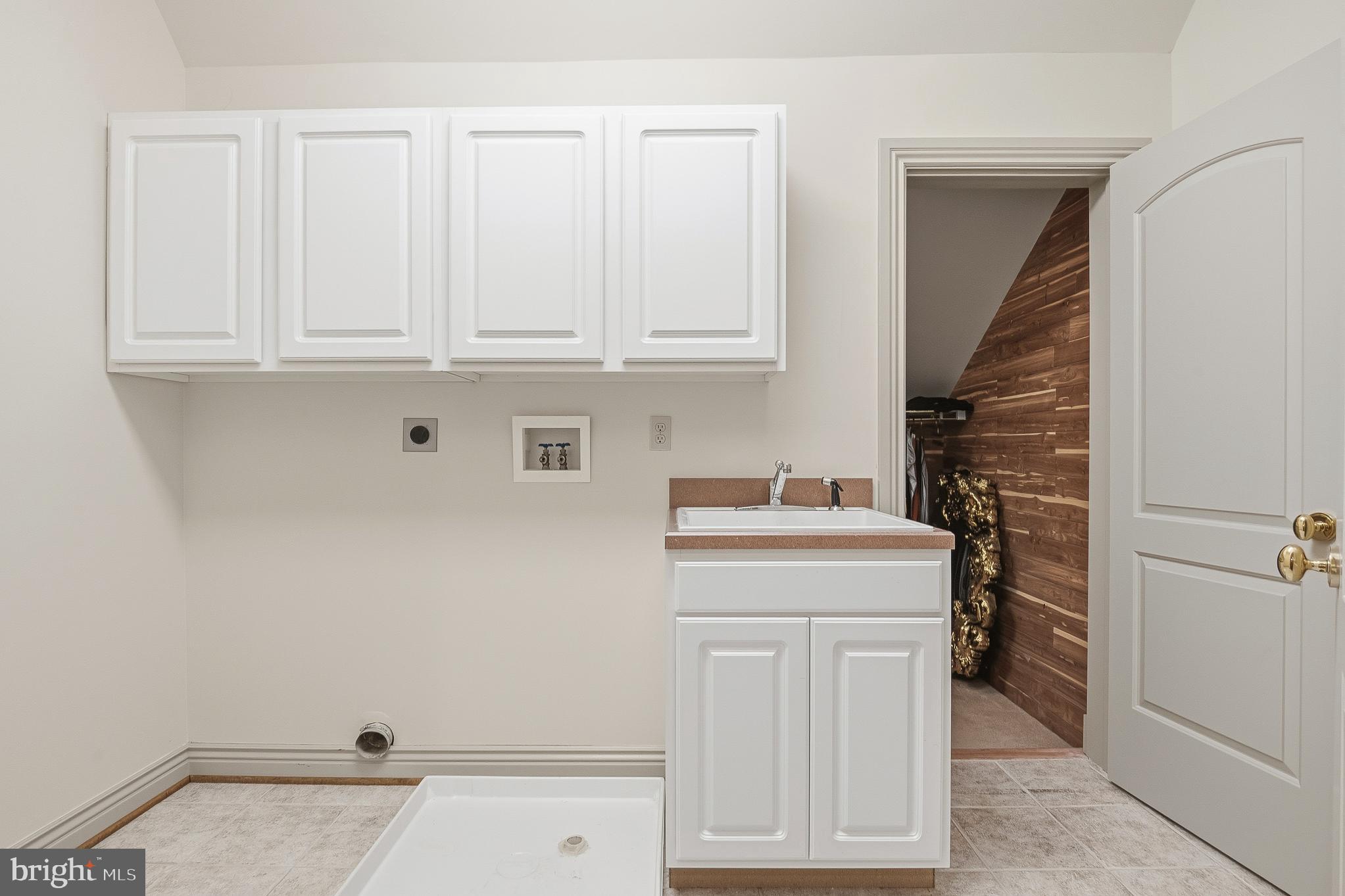 RIDGEWOOD - Residential