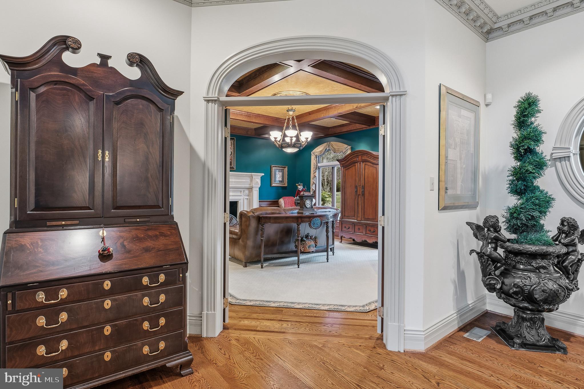RIDGEWOOD - Residential