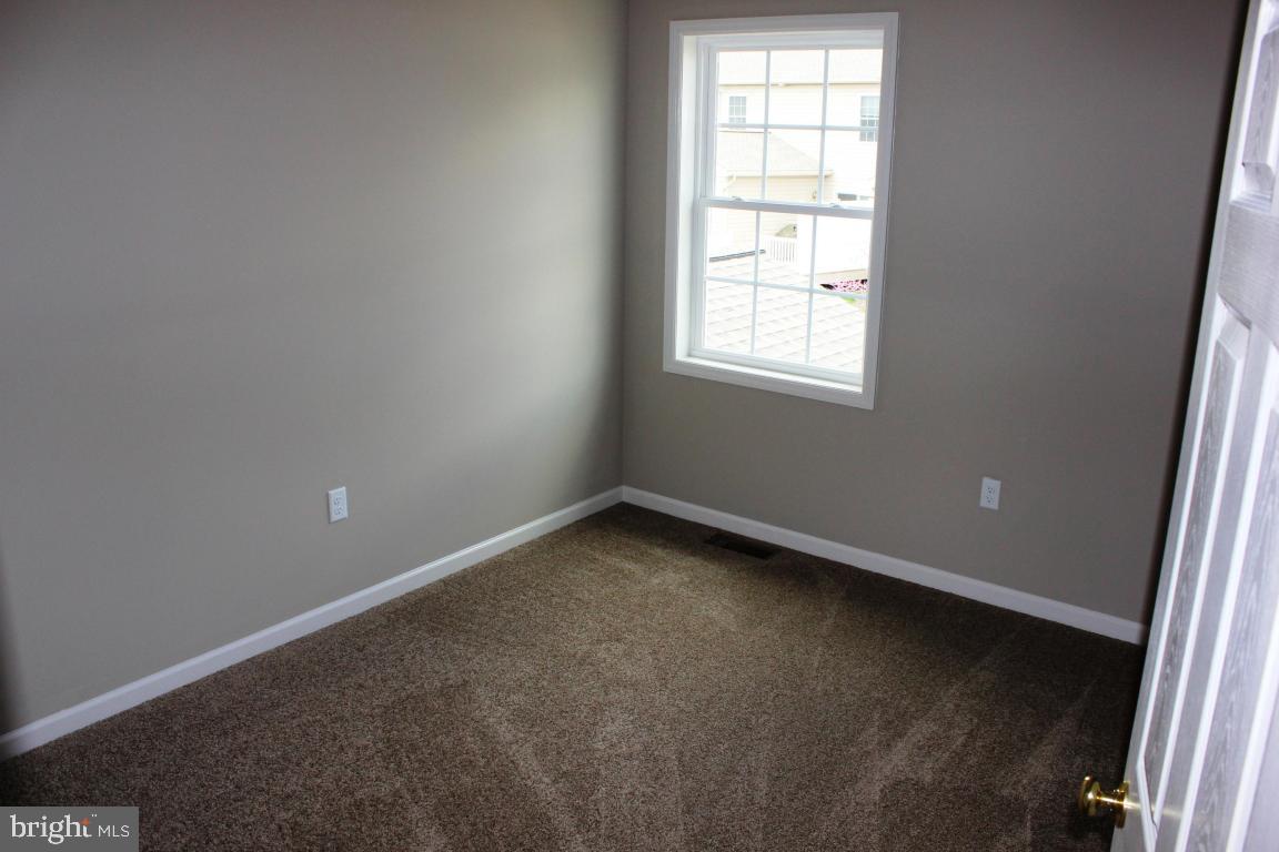 SUMMIT POINTE - Residential